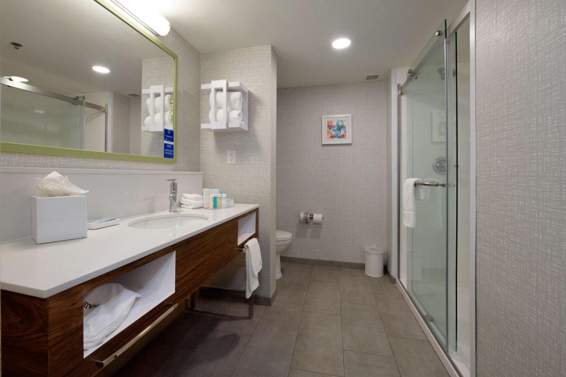 Hampton Inn Fayetteville photo 15