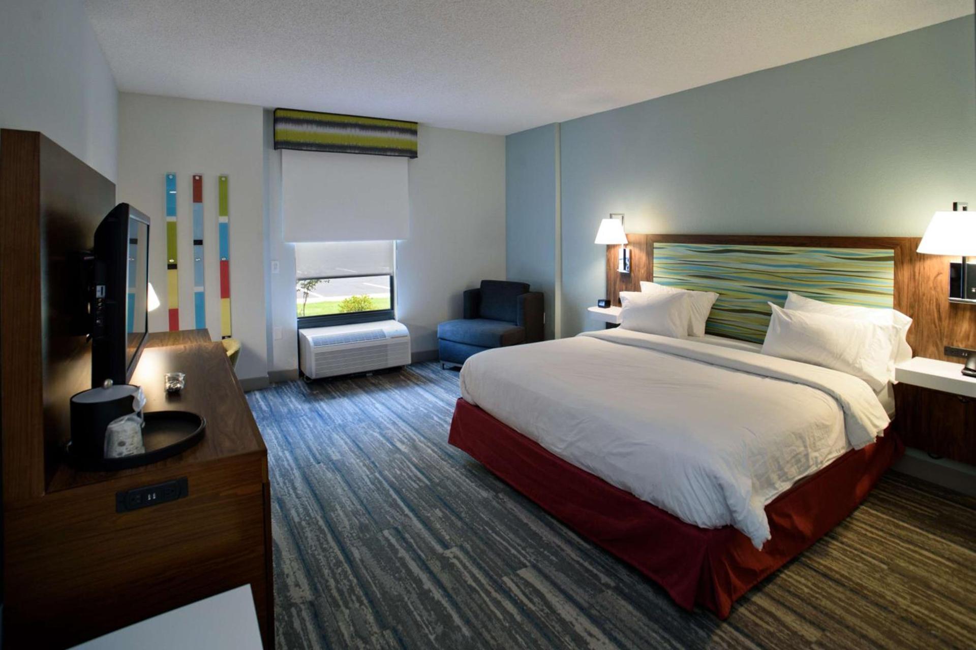Hampton Inn Fayetteville photo 19