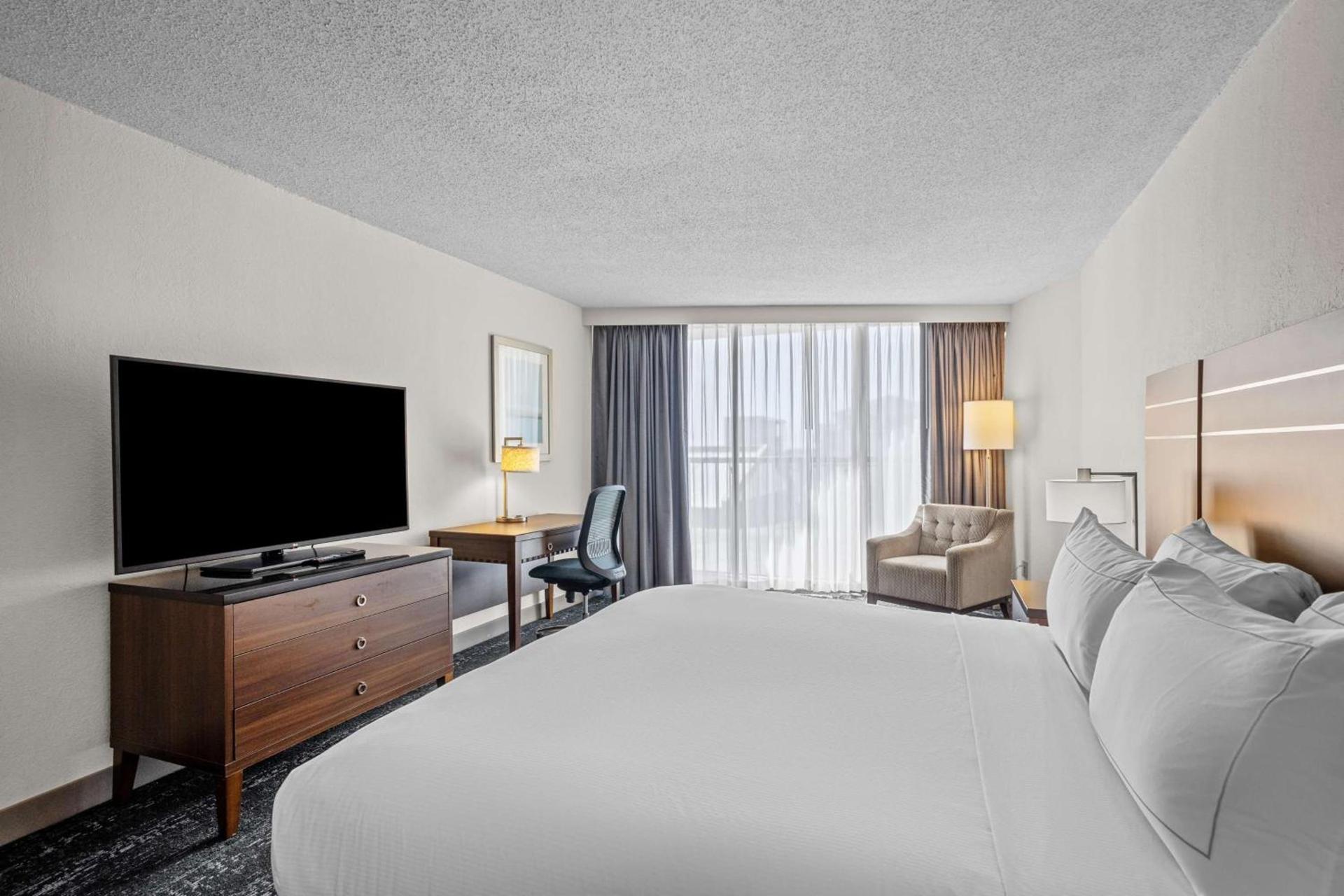 DoubleTree by Hilton Atlantic Beach Oceanfront photo 15