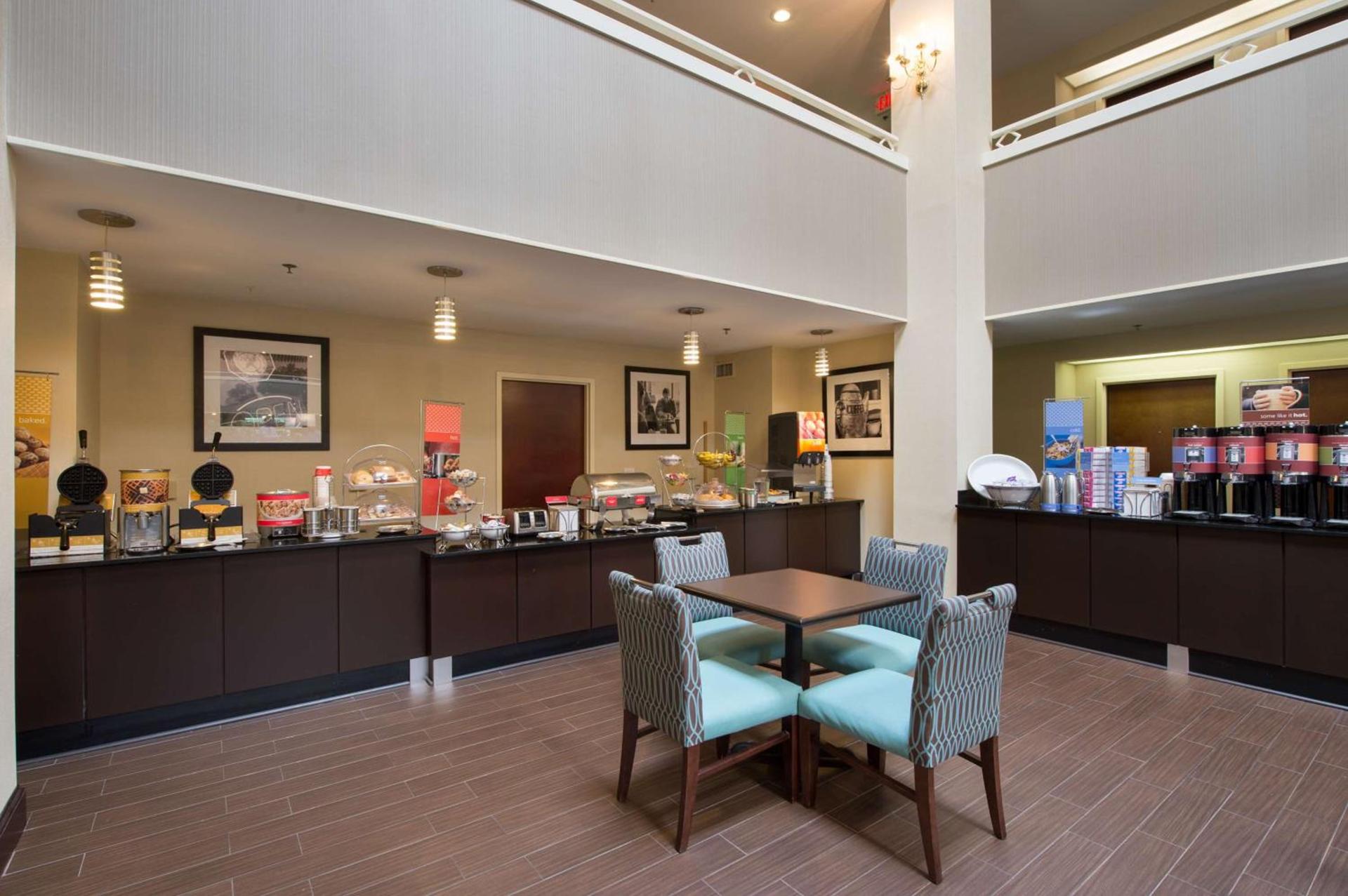 Hampton Inn Cornelia photo 6