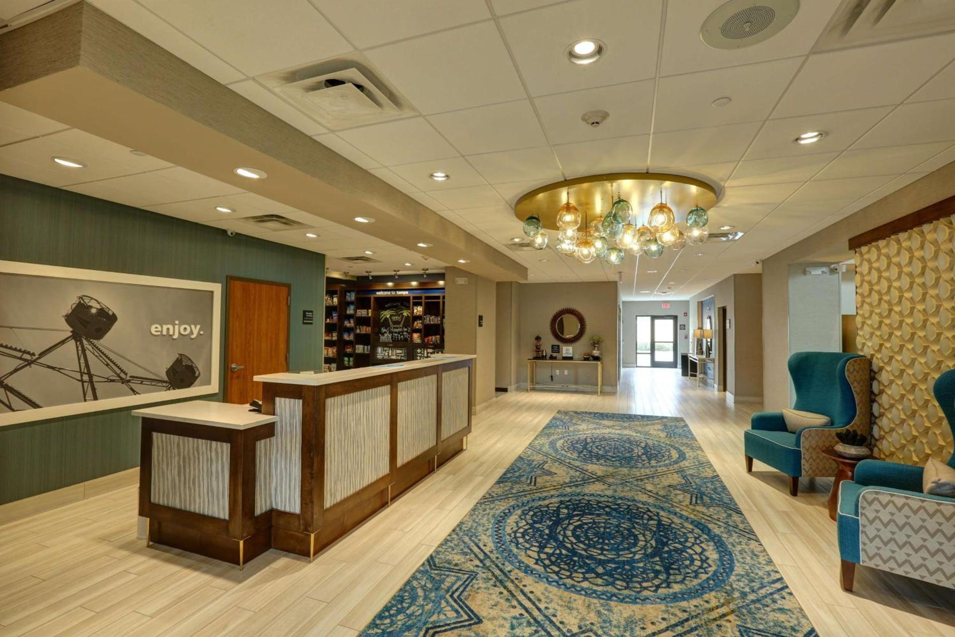 Hampton Inn & Suites by Hilton Tampa Busch Gardens Area photo 5