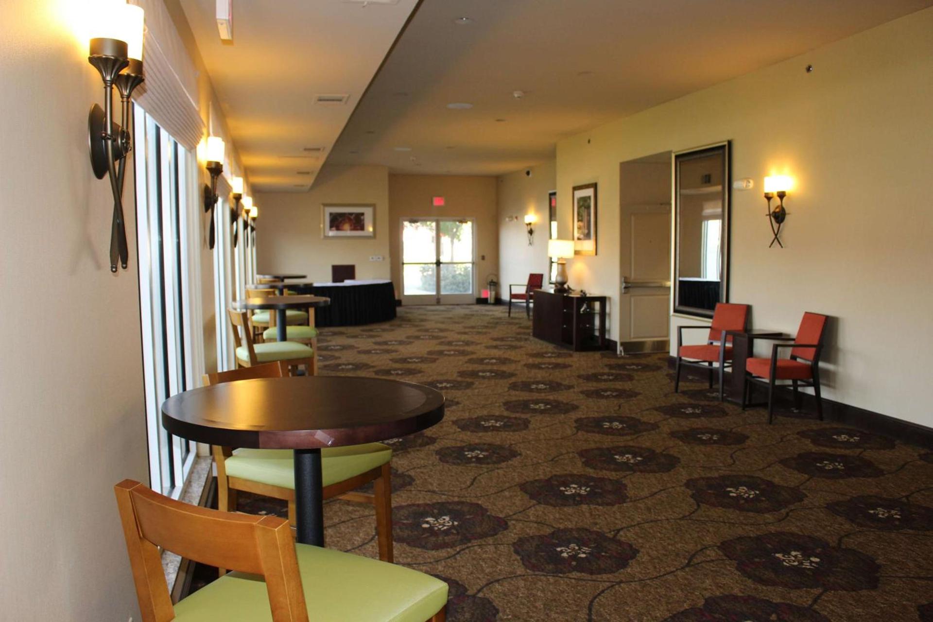 Hilton Garden Inn Clovis photo 3