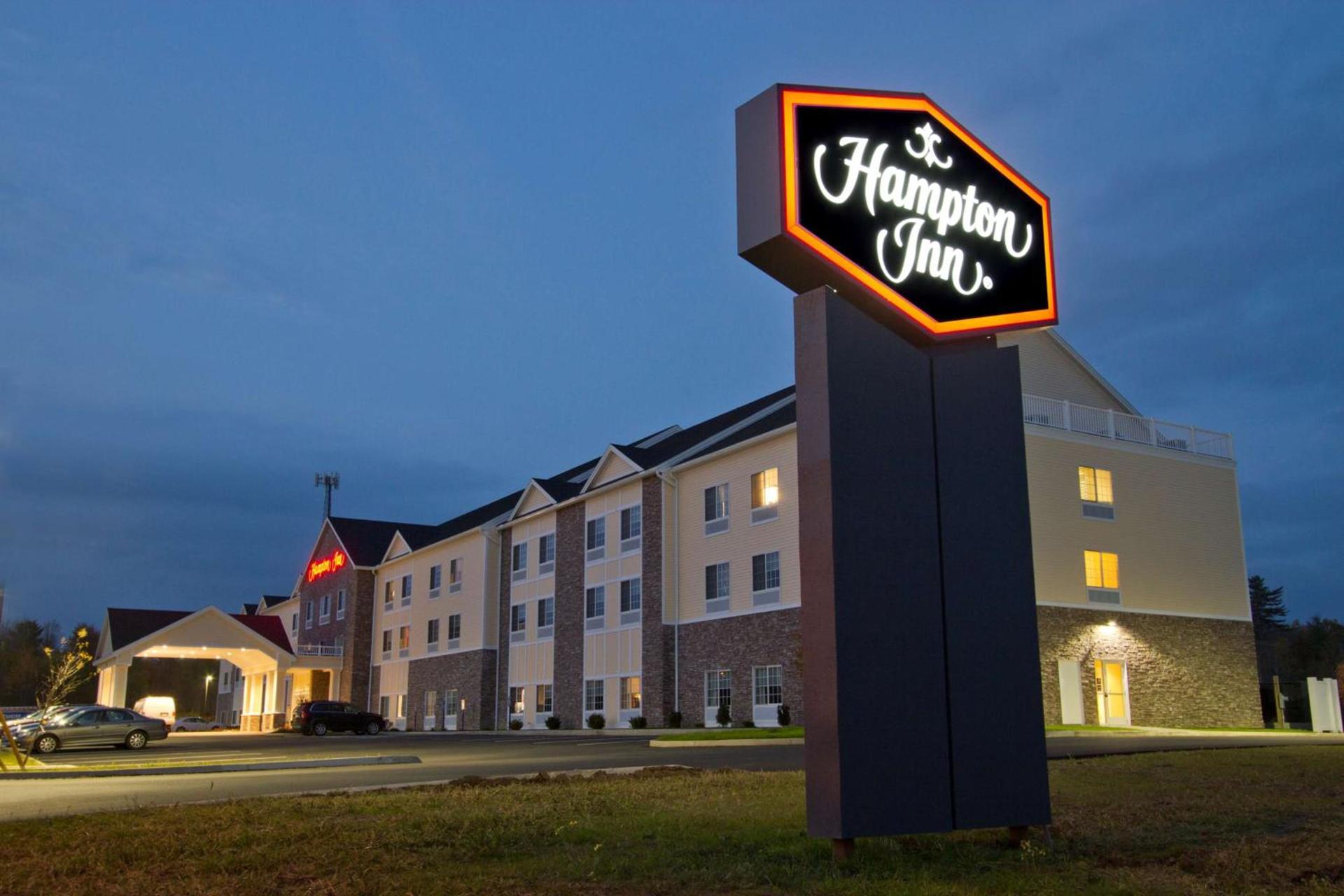 Hampton Inn Bangor photo 2