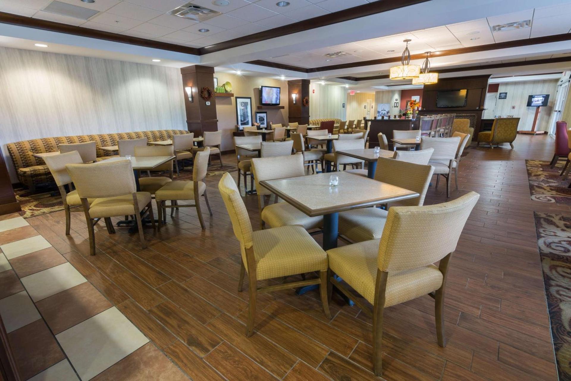 Hampton Inn Bangor photo 4