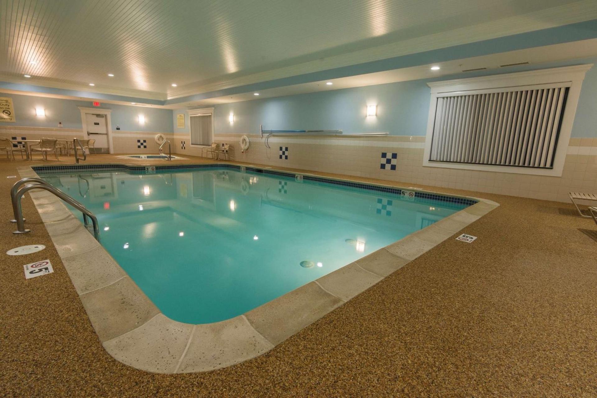 Hampton Inn Bangor photo 7