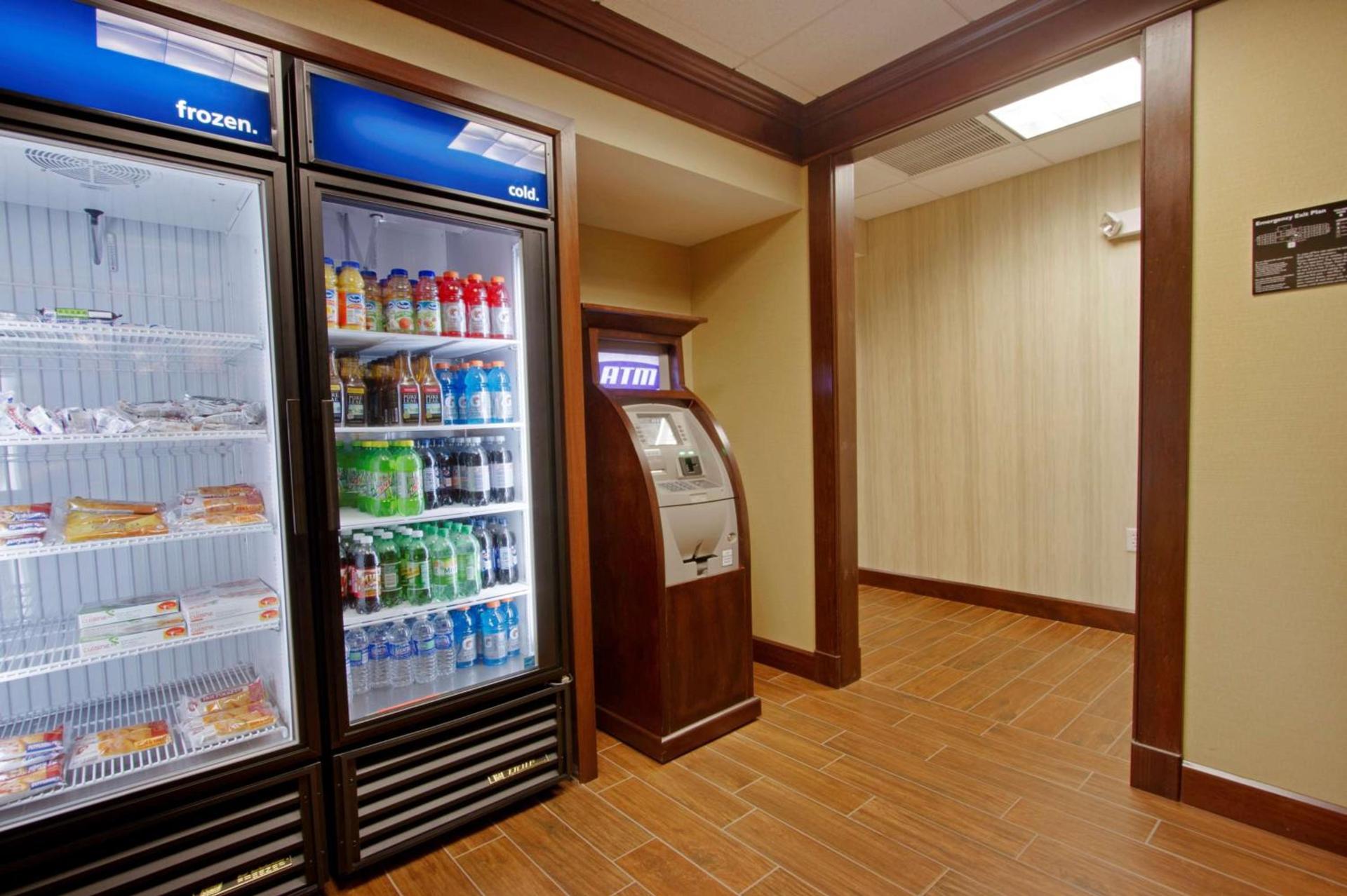 Hampton Inn Bangor photo 8
