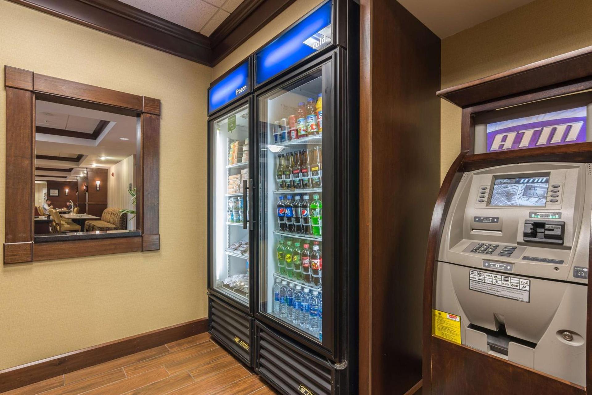 Hampton Inn Bangor photo 11