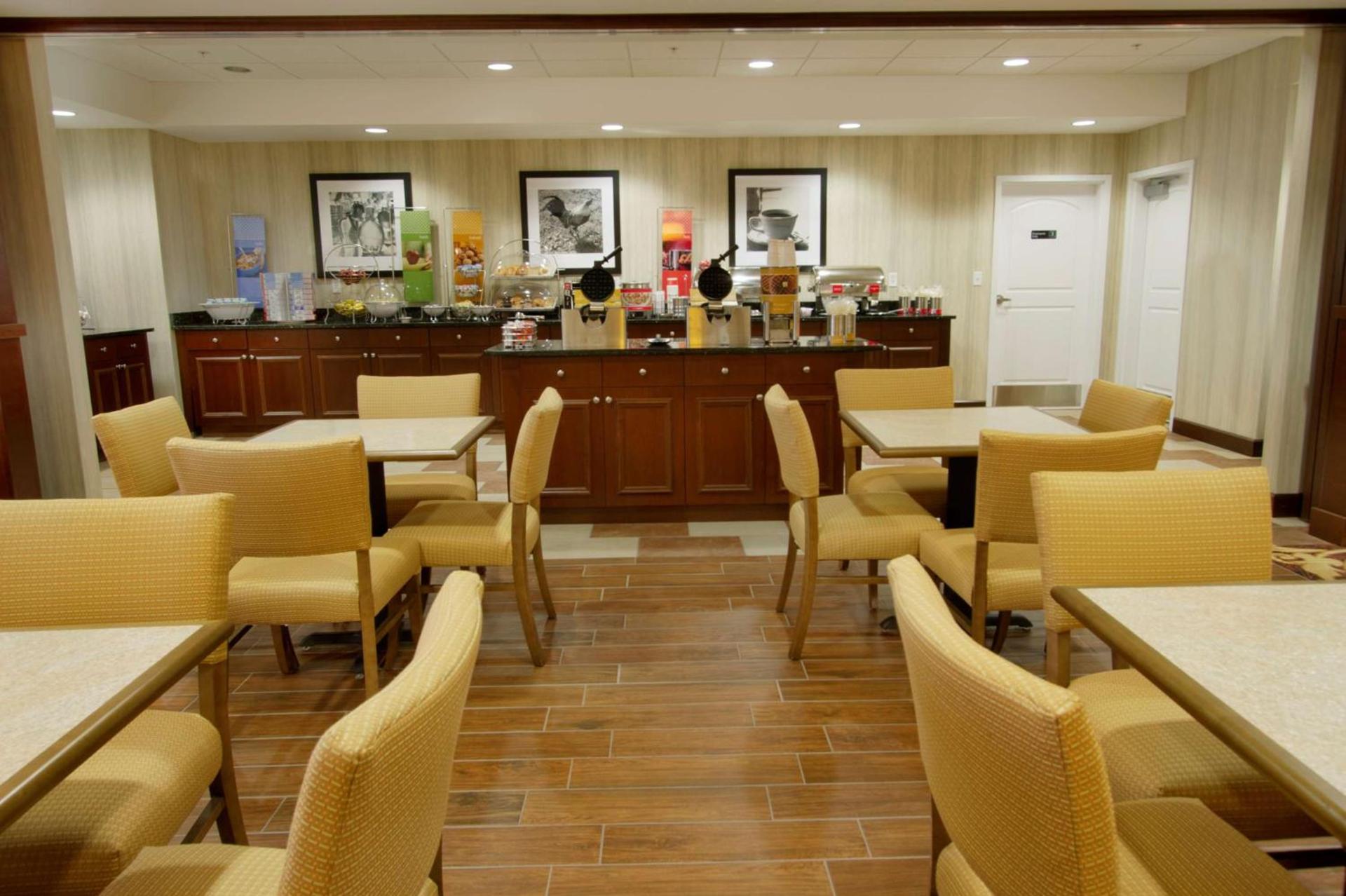 Hampton Inn Bangor photo 12