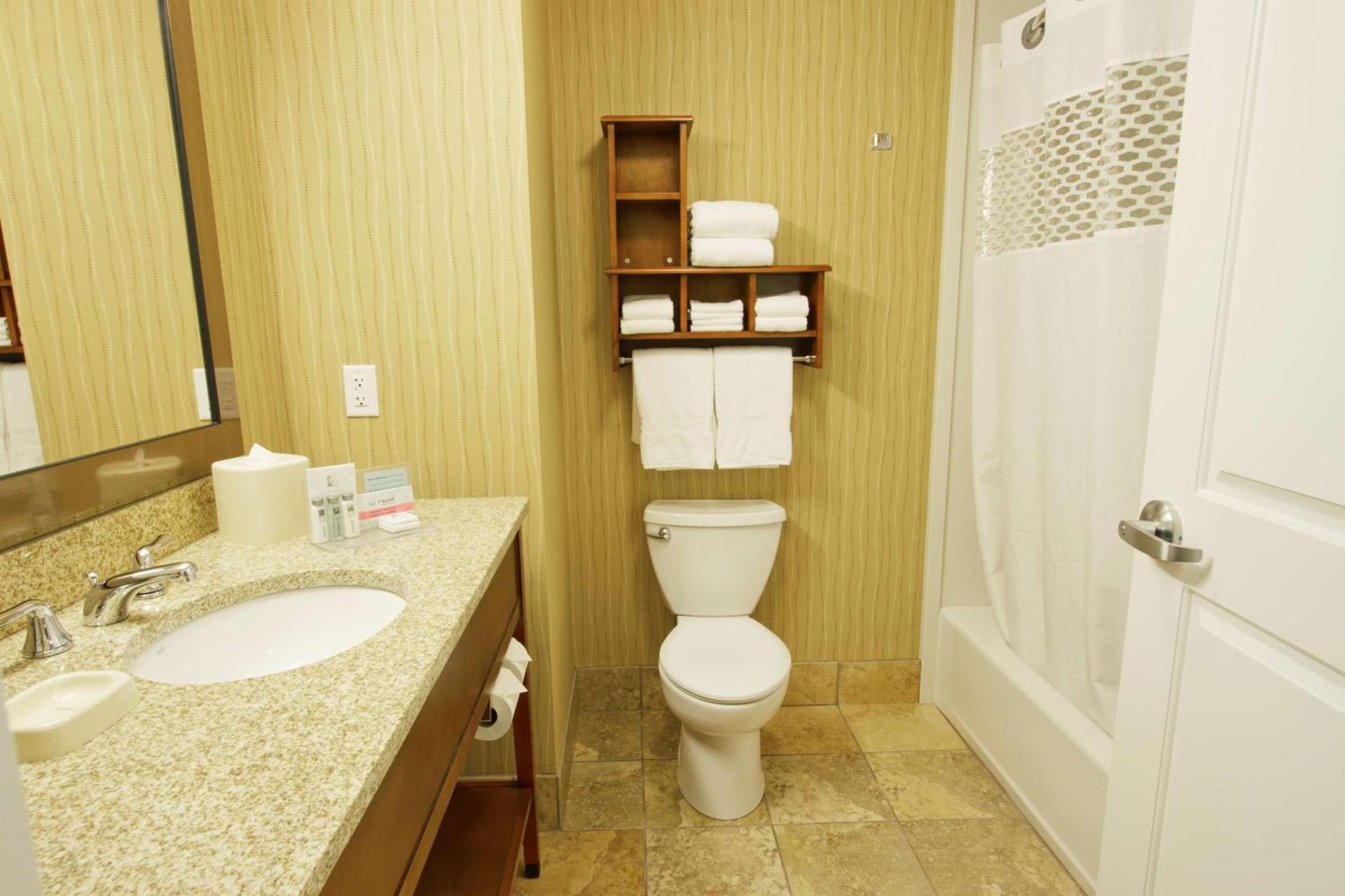 Hampton Inn Bangor photo 28