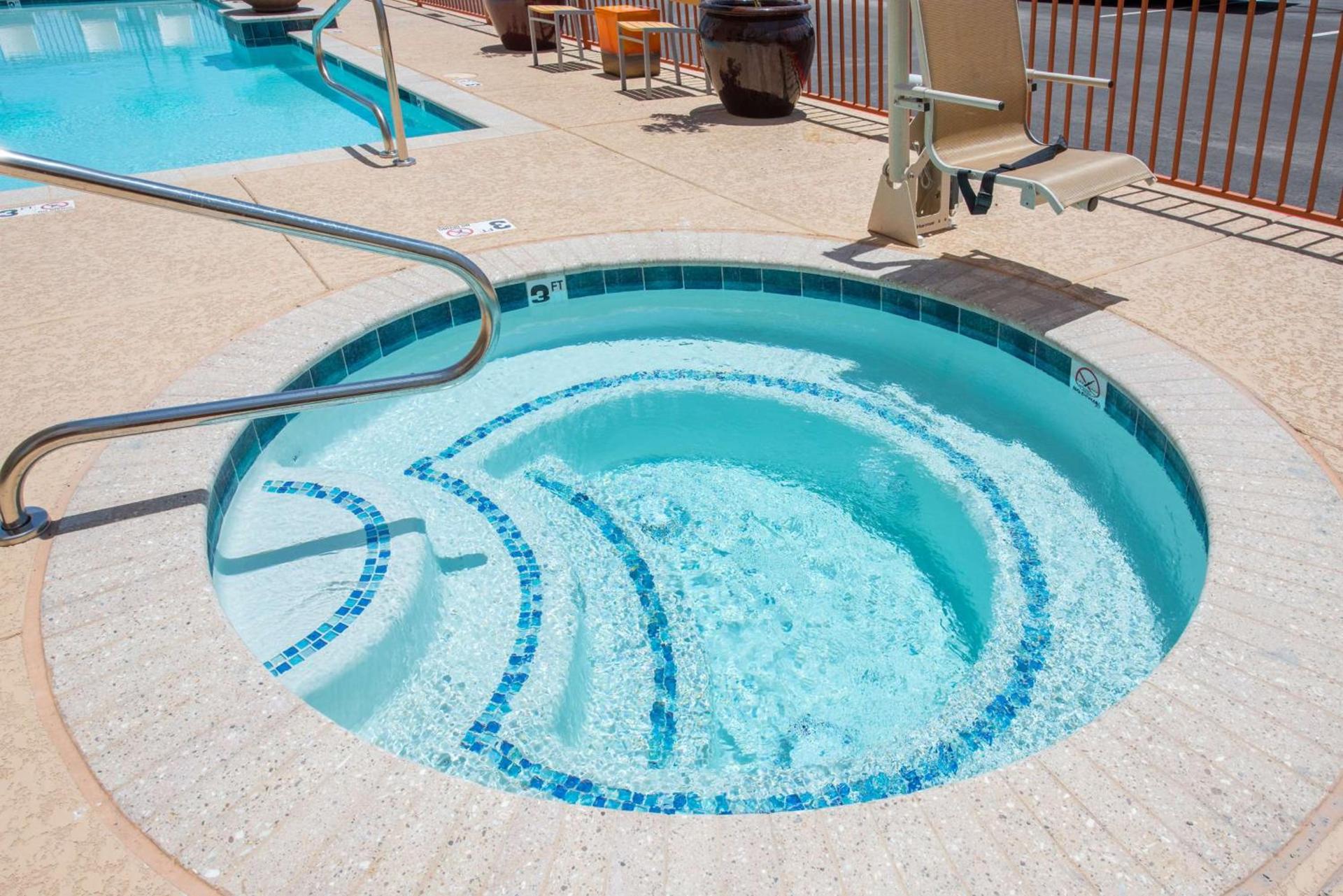 Hampton Inn & Suites Phoenix - East Mesa in Gilbert photo 6