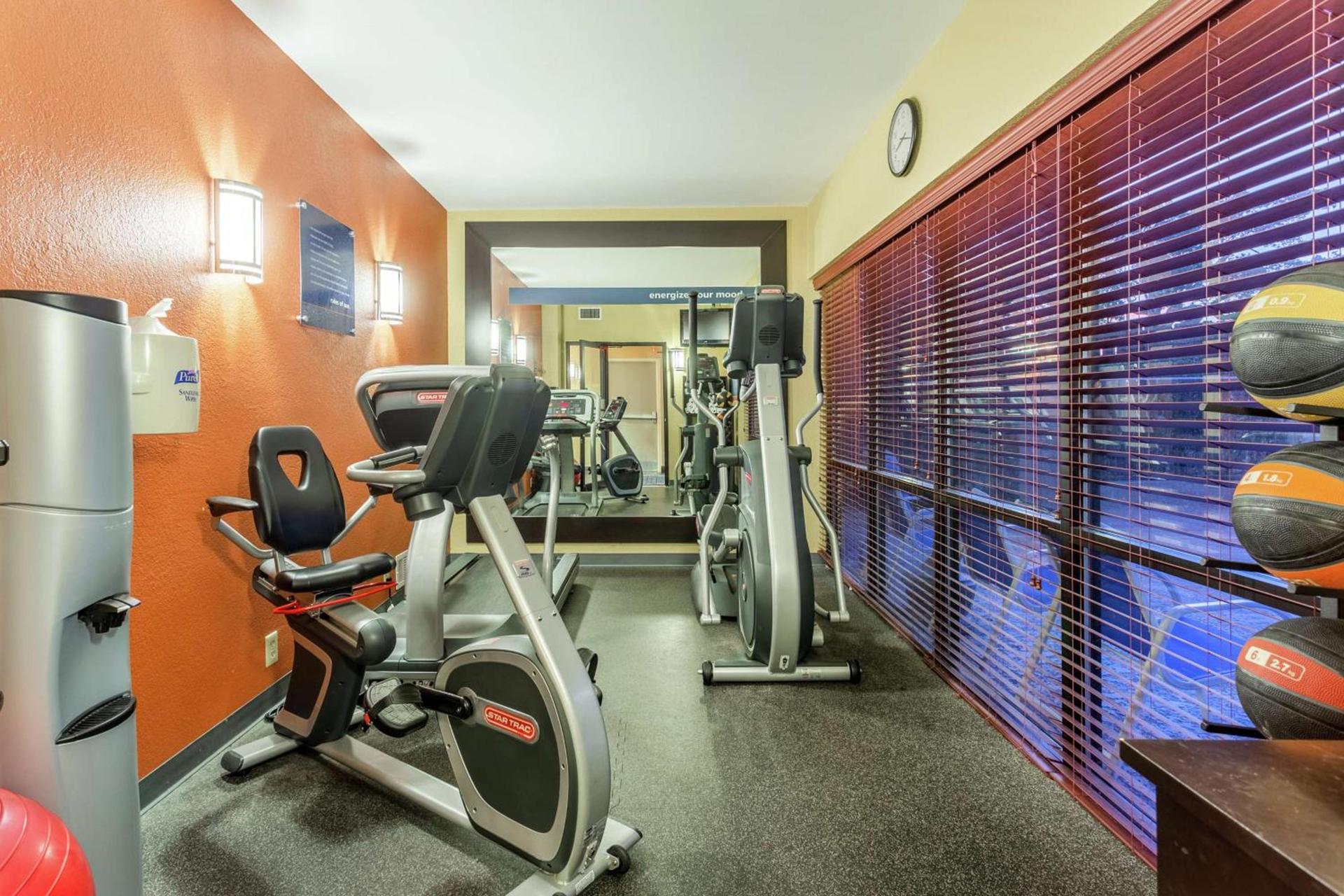 Hampton Inn Biloxi-Ocean Springs photo 6