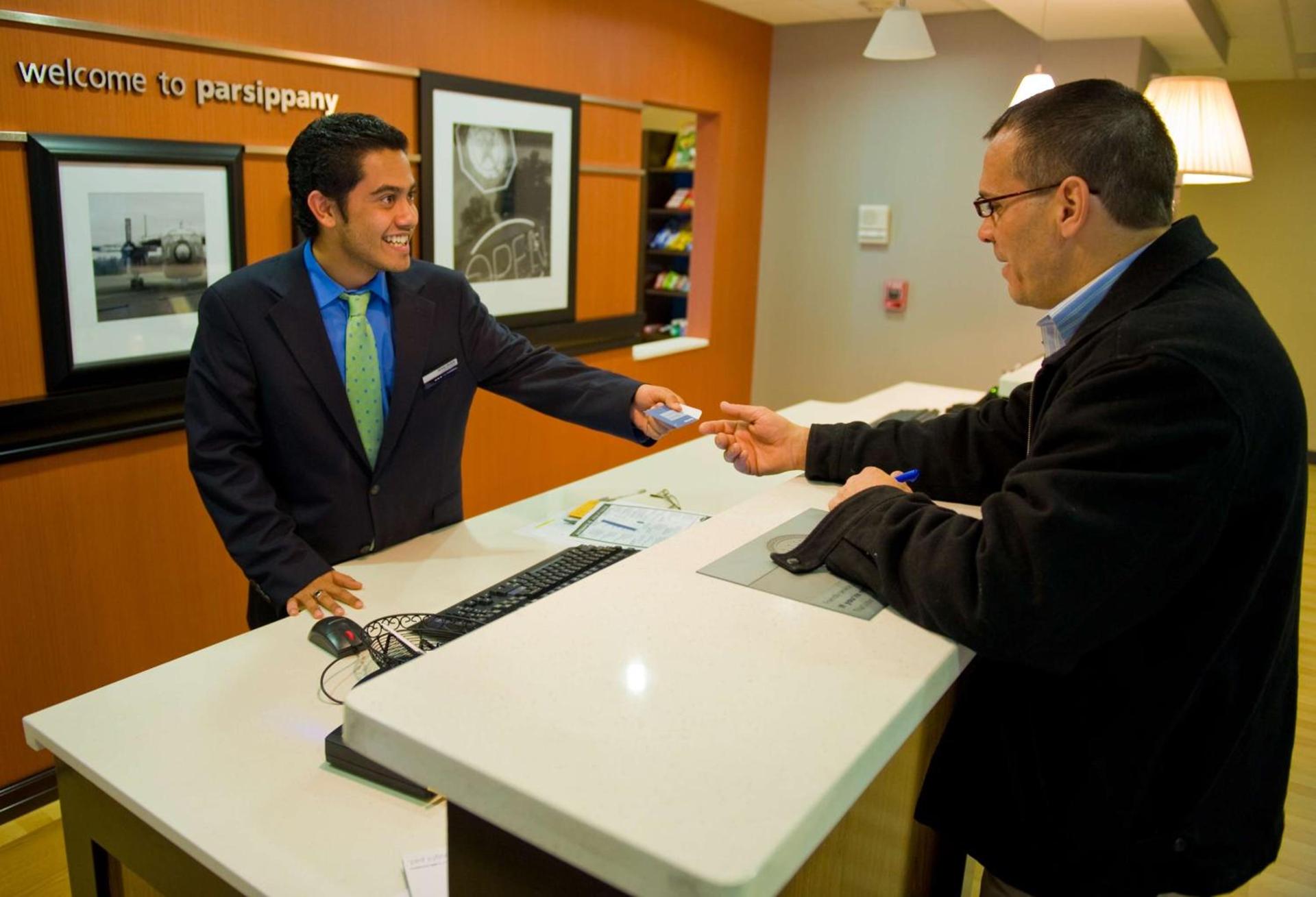 Hampton Inn and Suites Parsippany/North photo 4