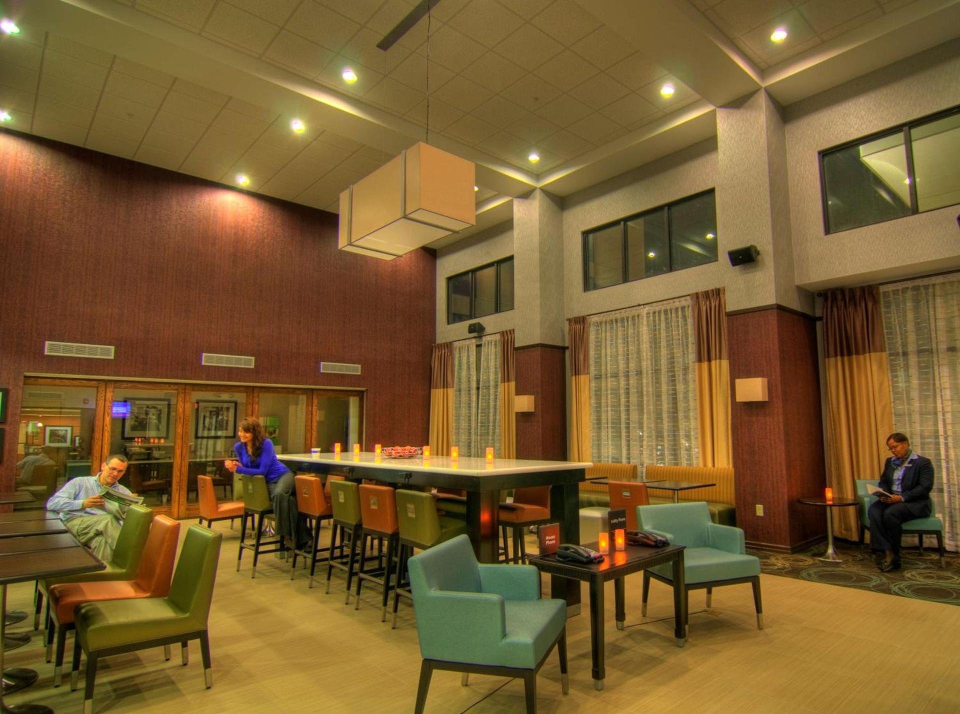 Hampton Inn and Suites Parsippany/North photo 5
