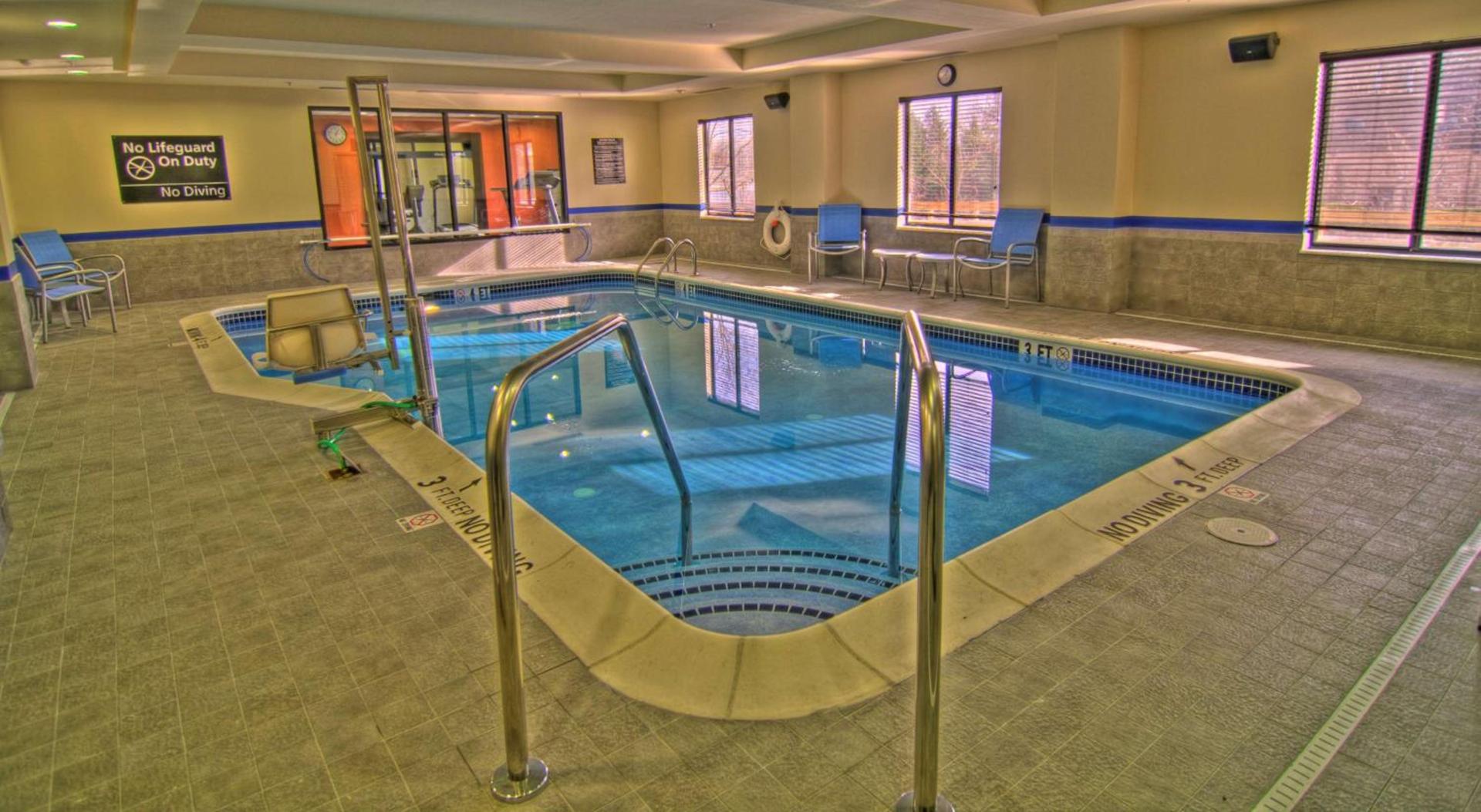 Hampton Inn and Suites Parsippany/North photo 6