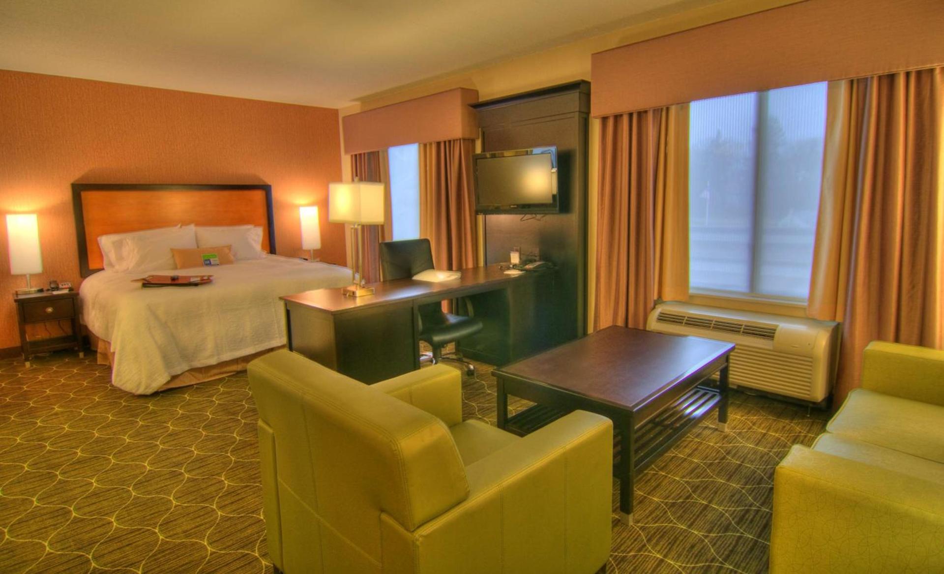 Hampton Inn and Suites Parsippany/North photo 14