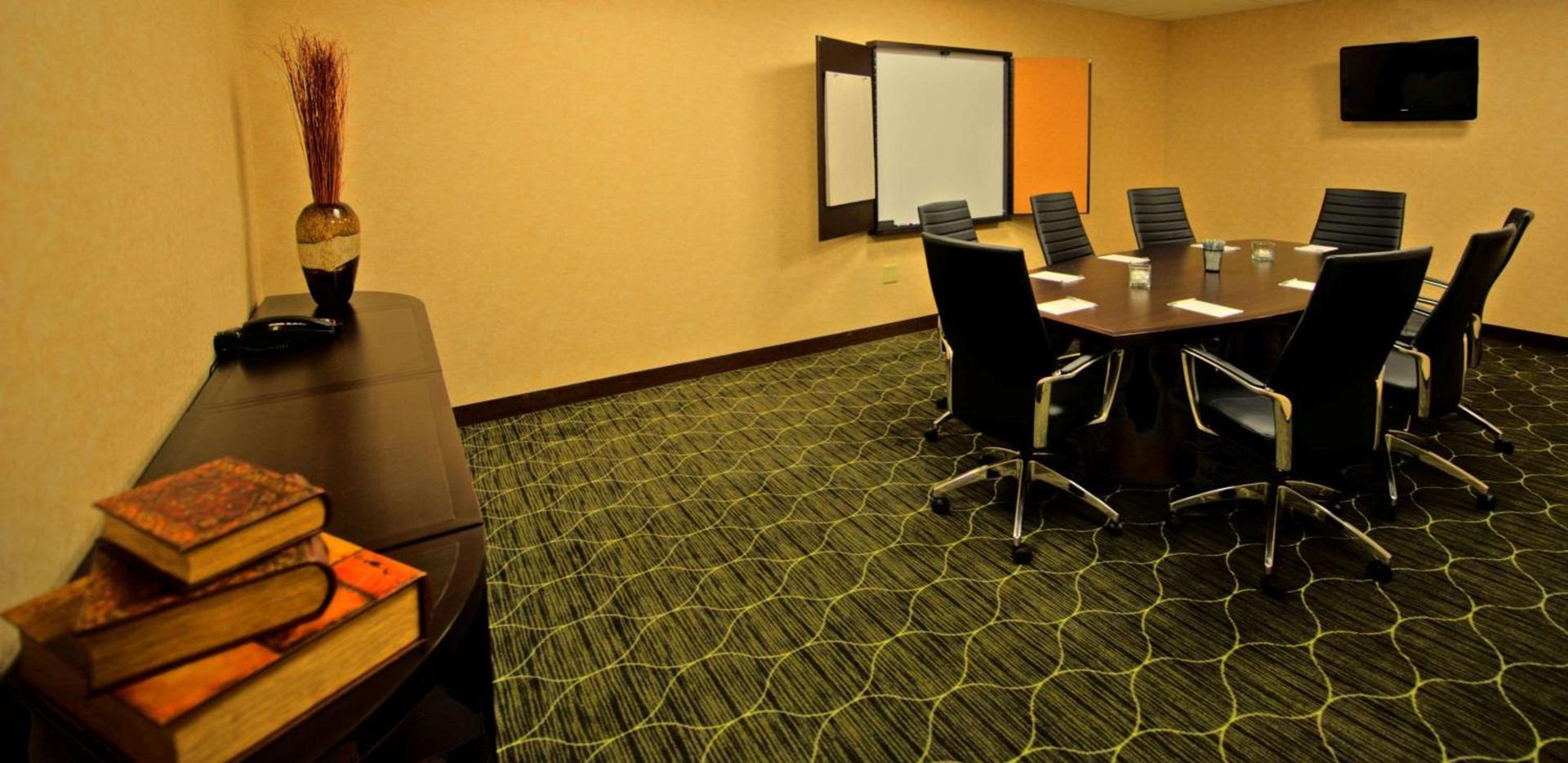 Hampton Inn and Suites Parsippany/North photo 18