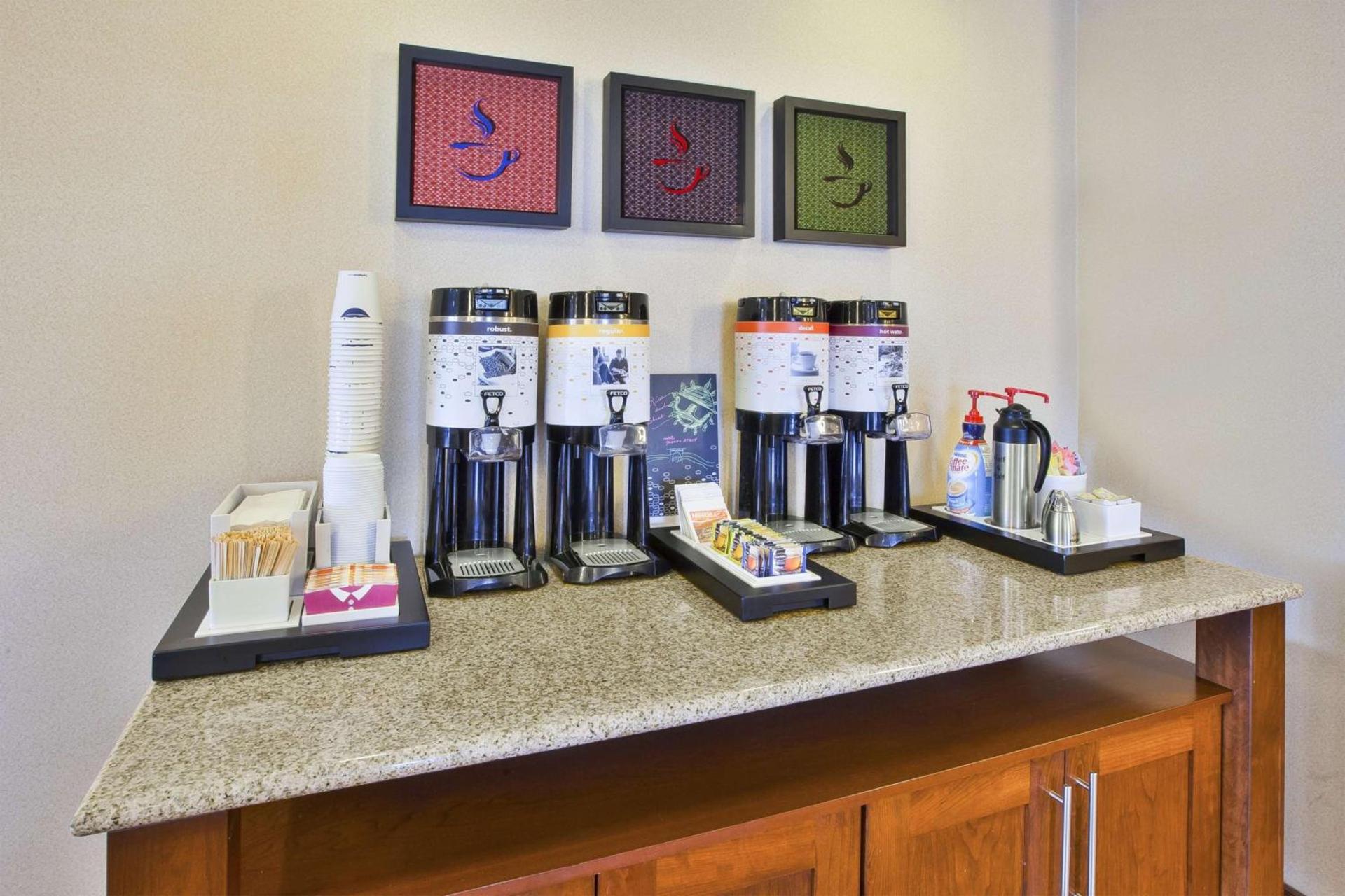 Hampton Inn Pittsburgh Area-Beaver Valley-Center Township photo 7