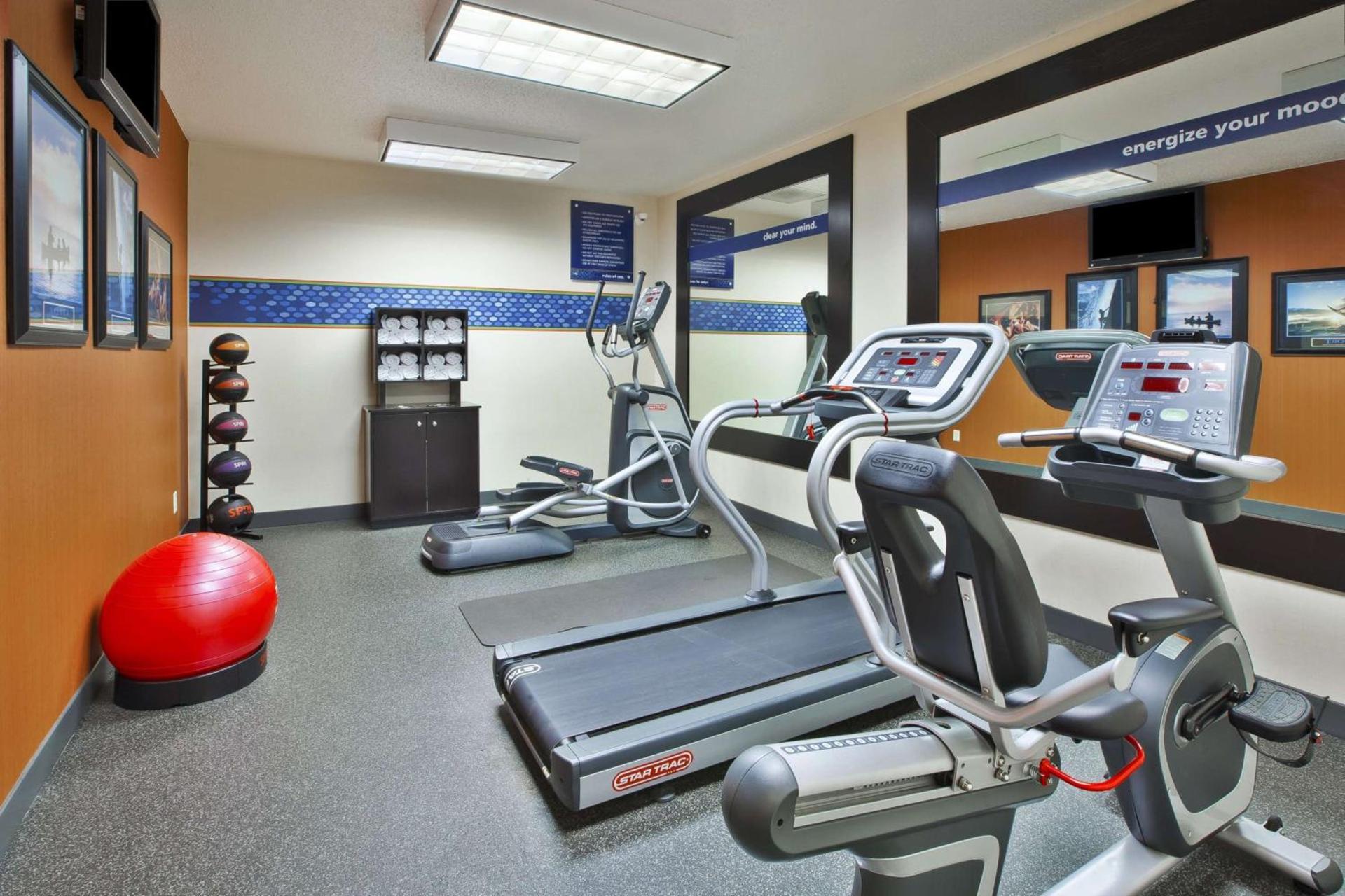 Hampton Inn Pittsburgh Area-Beaver Valley-Center Township photo 9