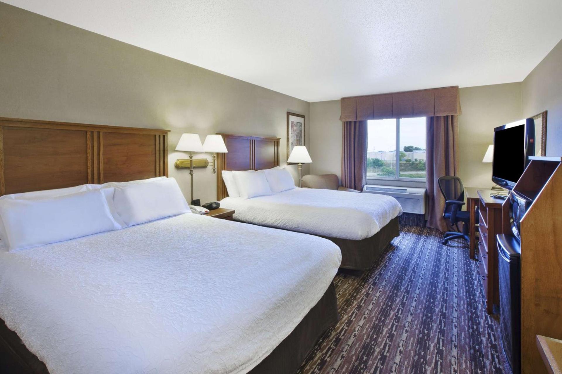 Hampton Inn Pittsburgh Area-Beaver Valley-Center Township photo 10