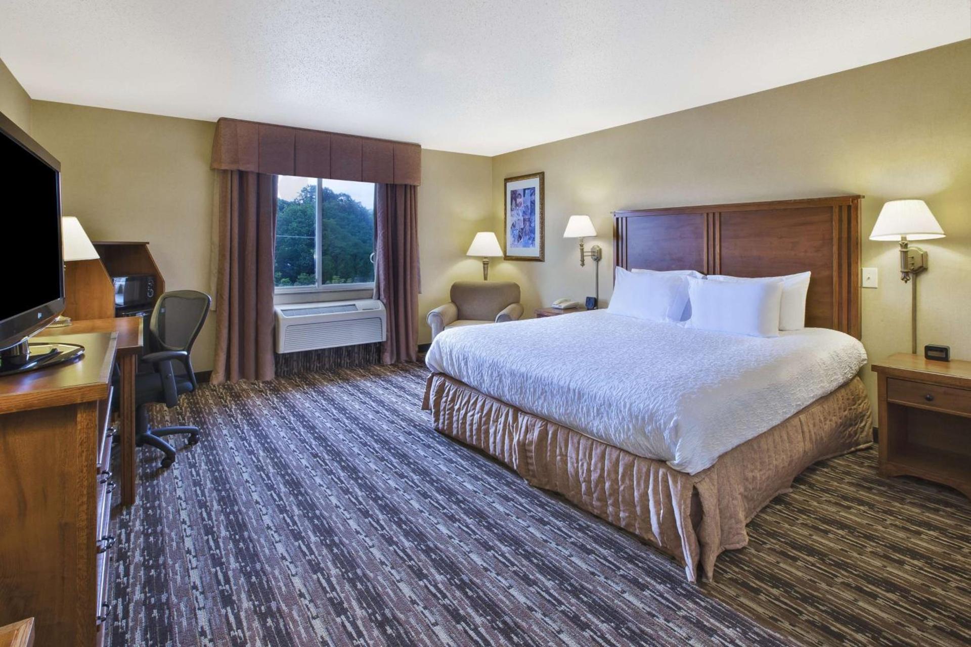 Hampton Inn Pittsburgh Area-Beaver Valley-Center Township photo 12