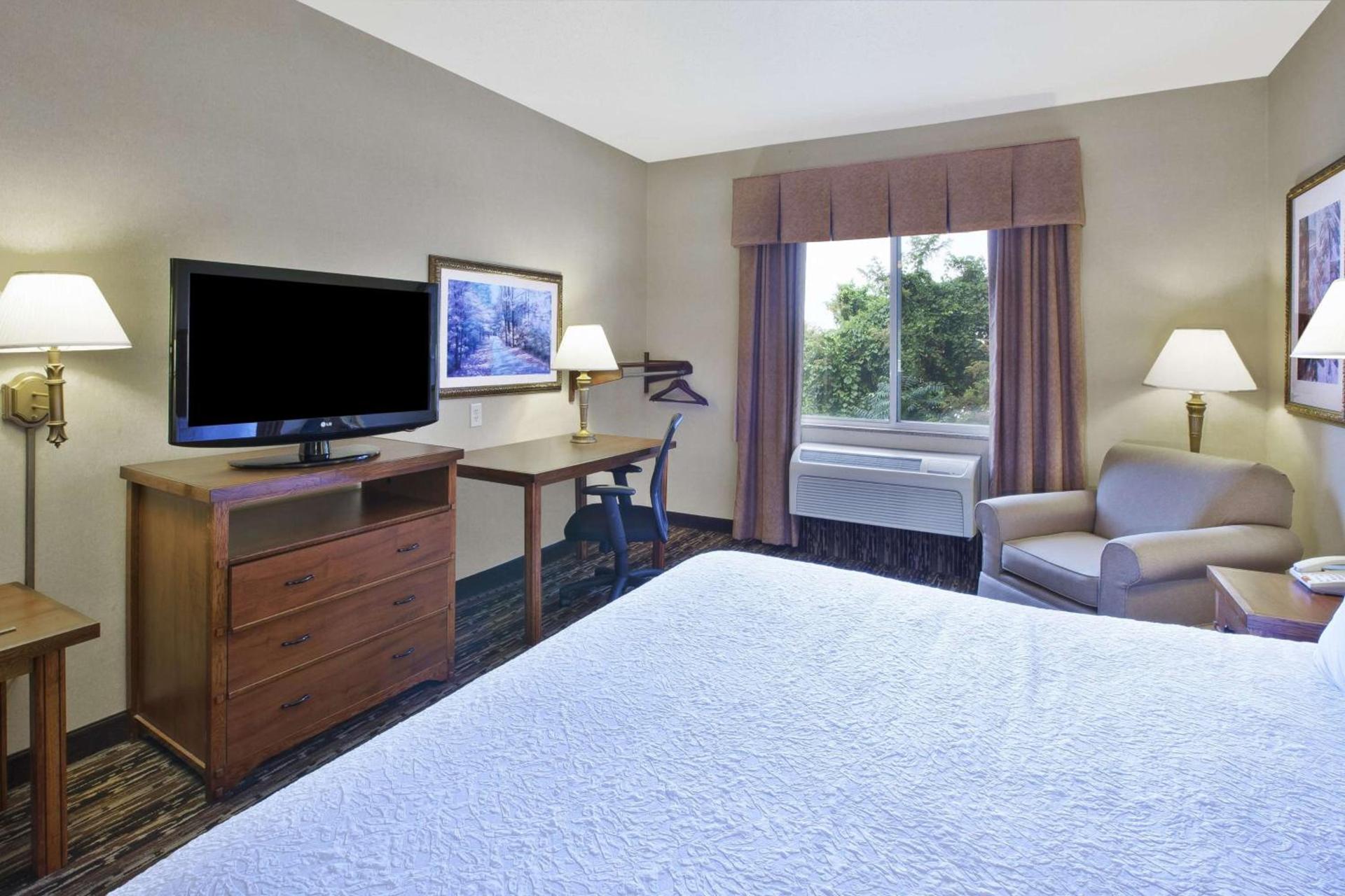 Hampton Inn Pittsburgh Area-Beaver Valley-Center Township photo 13