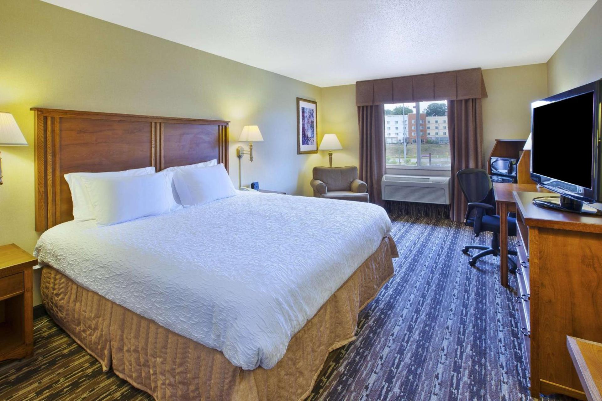 Hampton Inn Pittsburgh Area-Beaver Valley-Center Township photo 15
