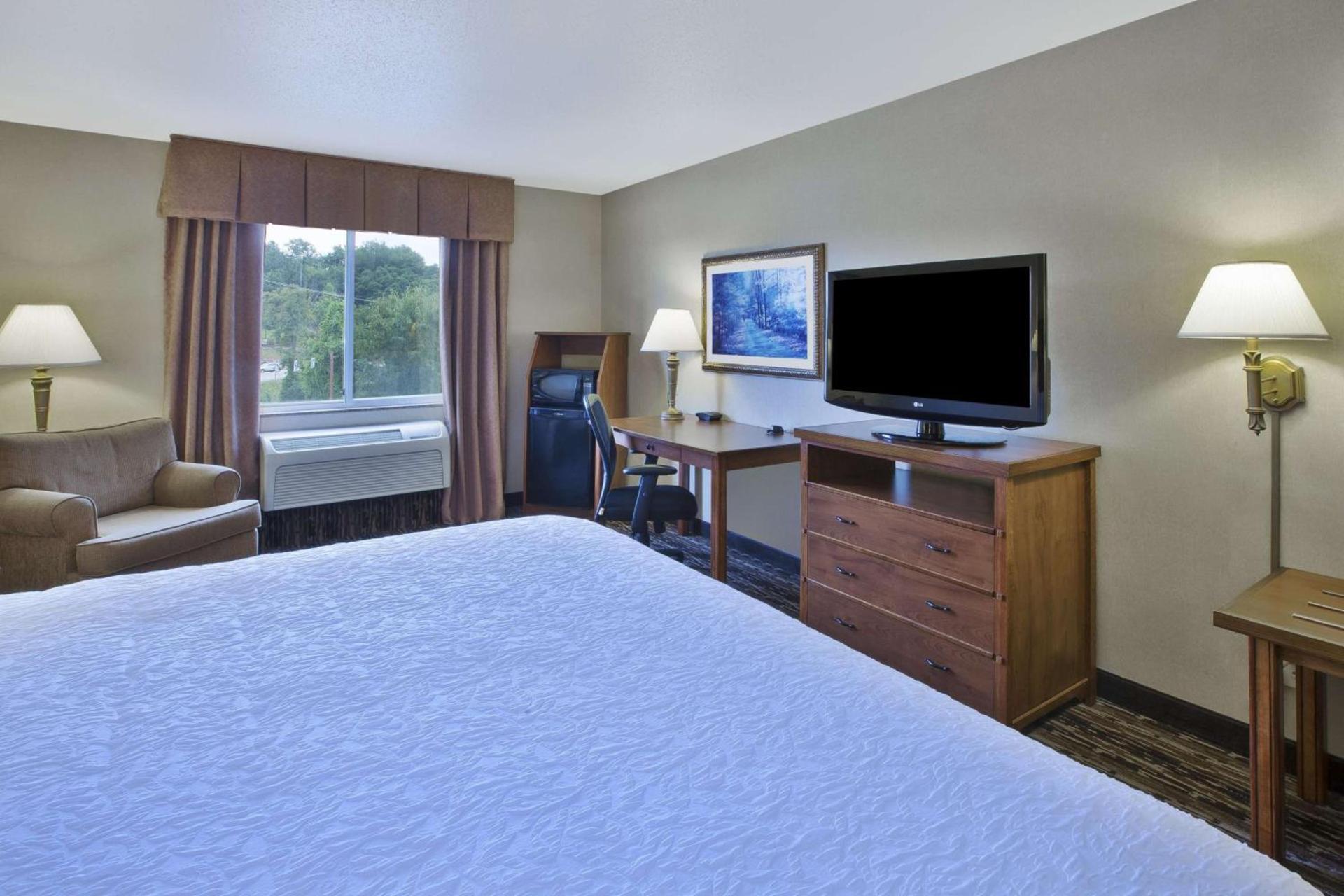 Hampton Inn Pittsburgh Area-Beaver Valley-Center Township photo 16