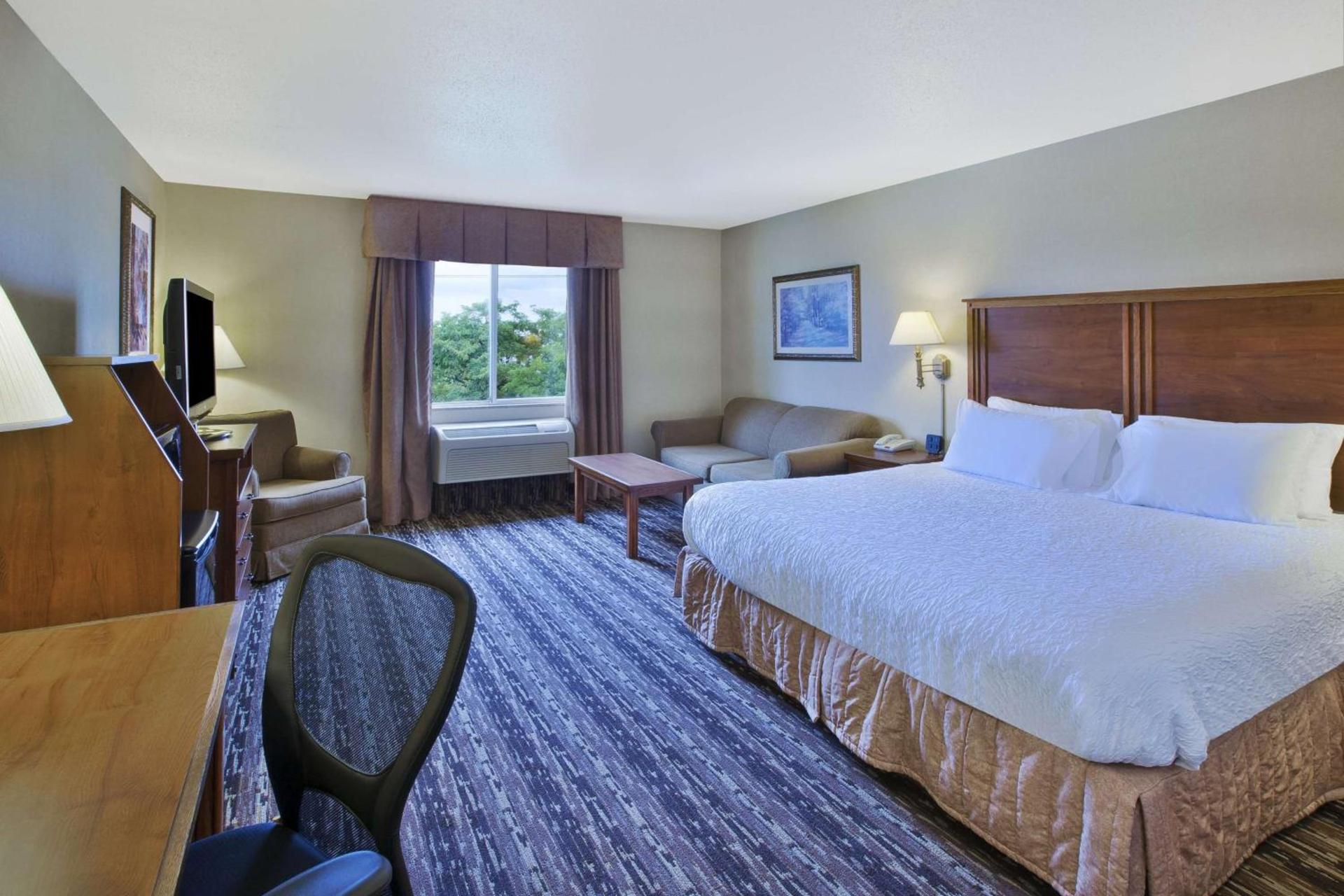 Hampton Inn Pittsburgh Area-Beaver Valley-Center Township photo 17