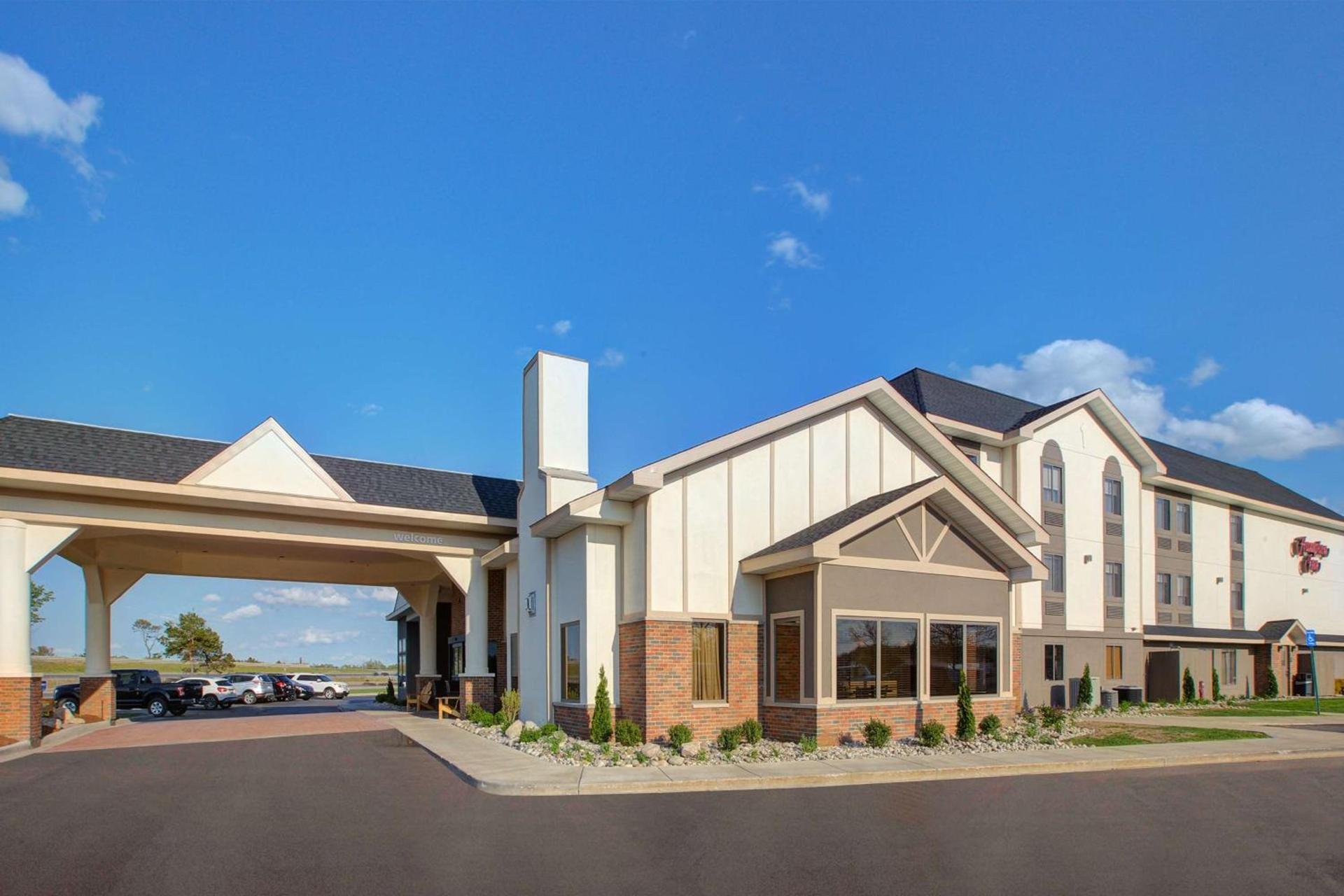 Hampton Inn Gaylord photo 2