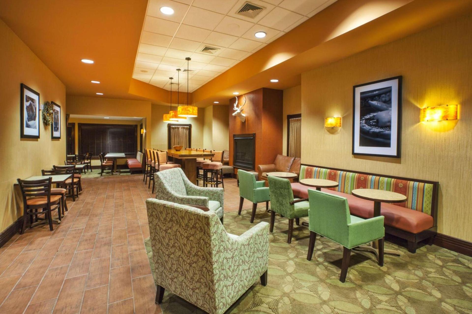 Hampton Inn Gaylord photo 6