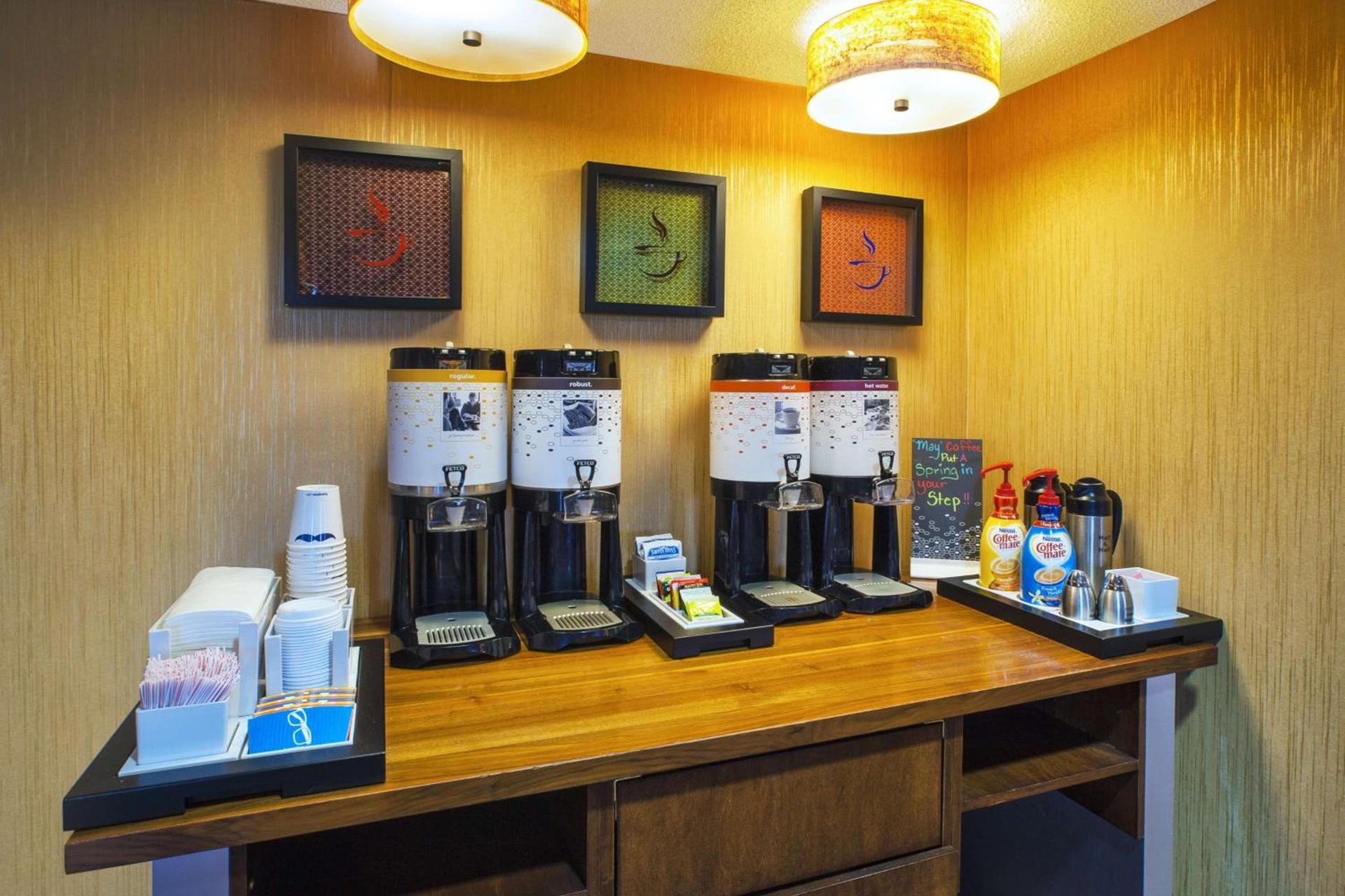 Hampton Inn Gaylord photo 7