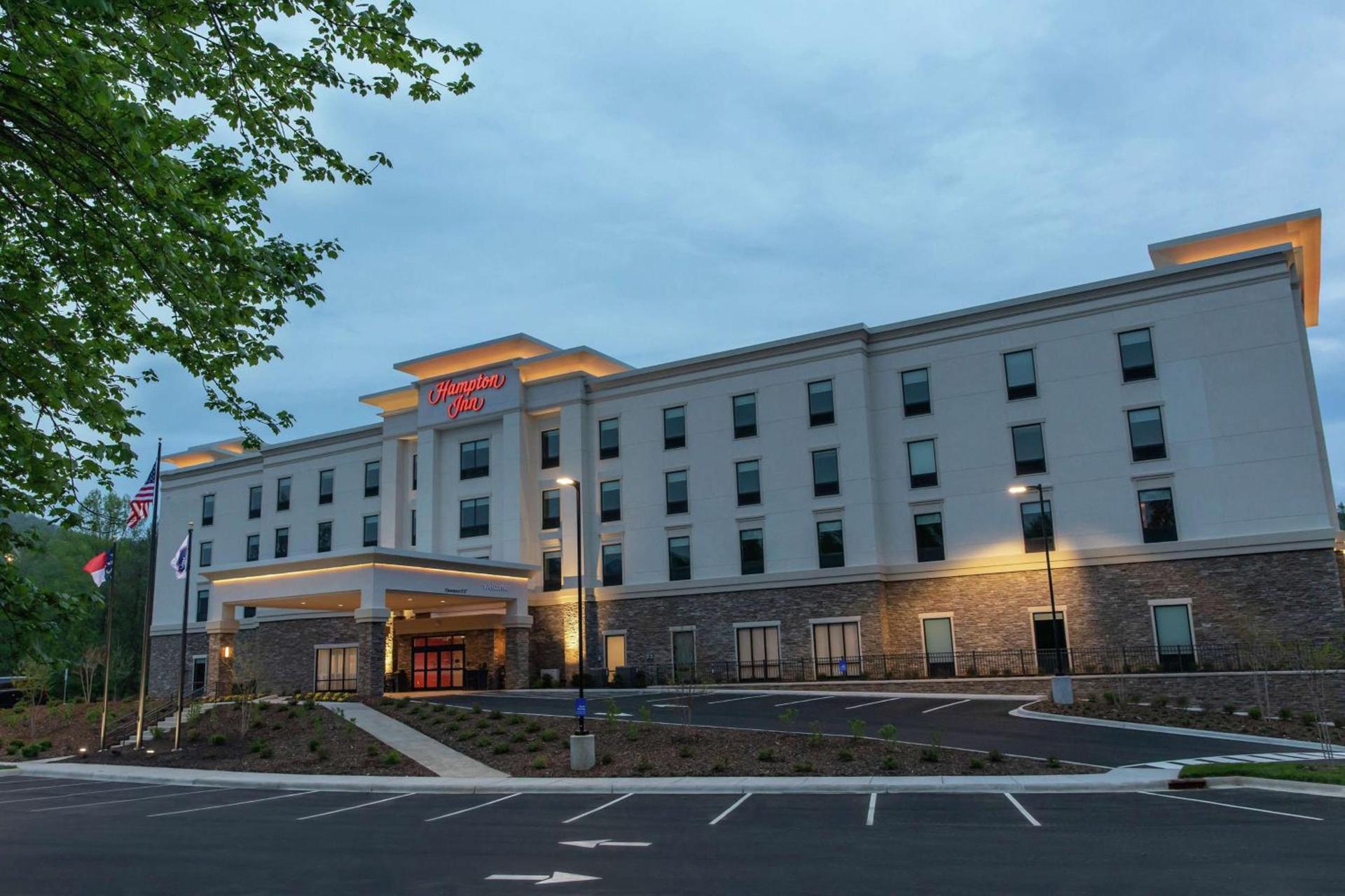 Hampton Inn Black Mountain photo 4