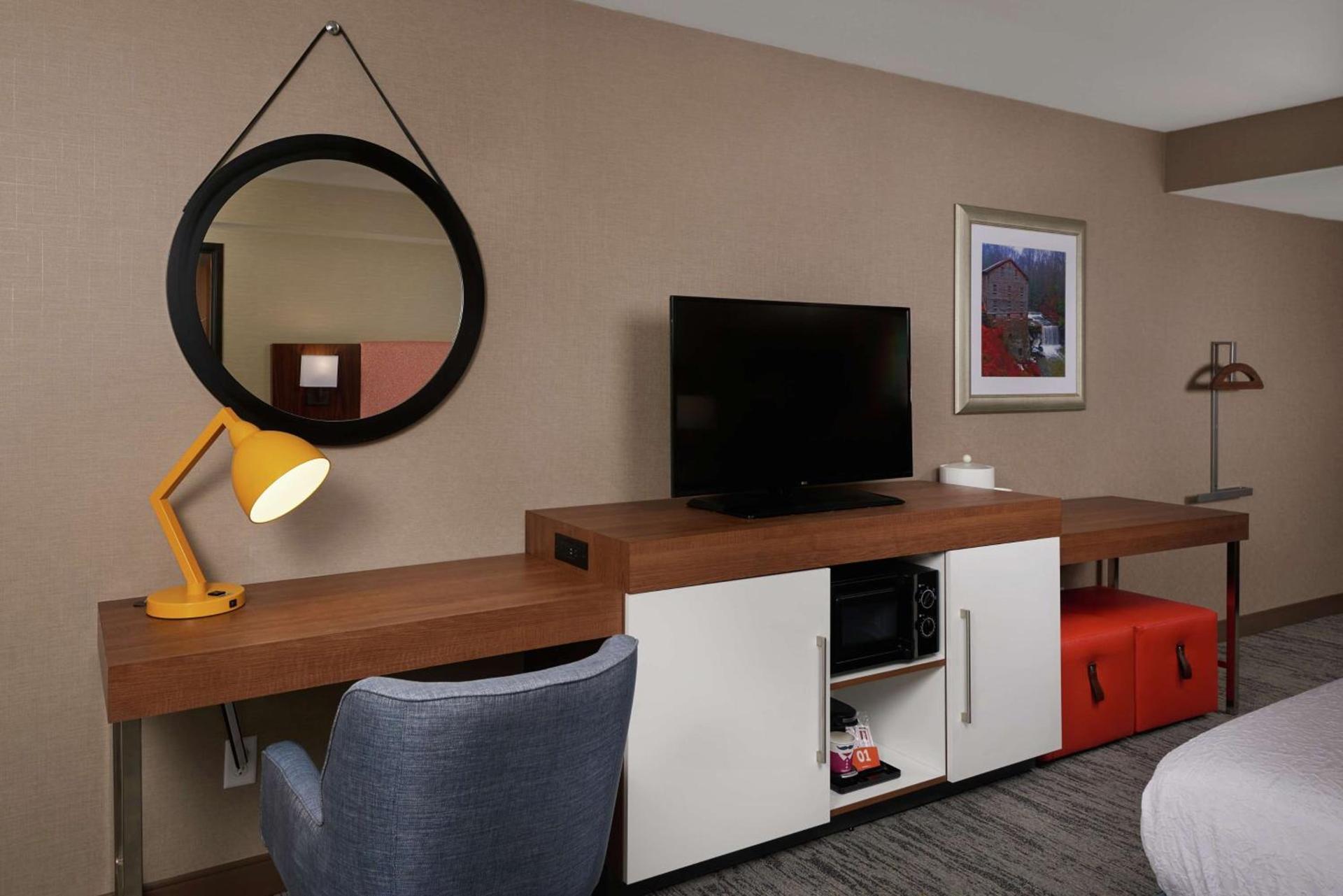Hampton Inn by Hilton Youngstown-West I-80 photo 21