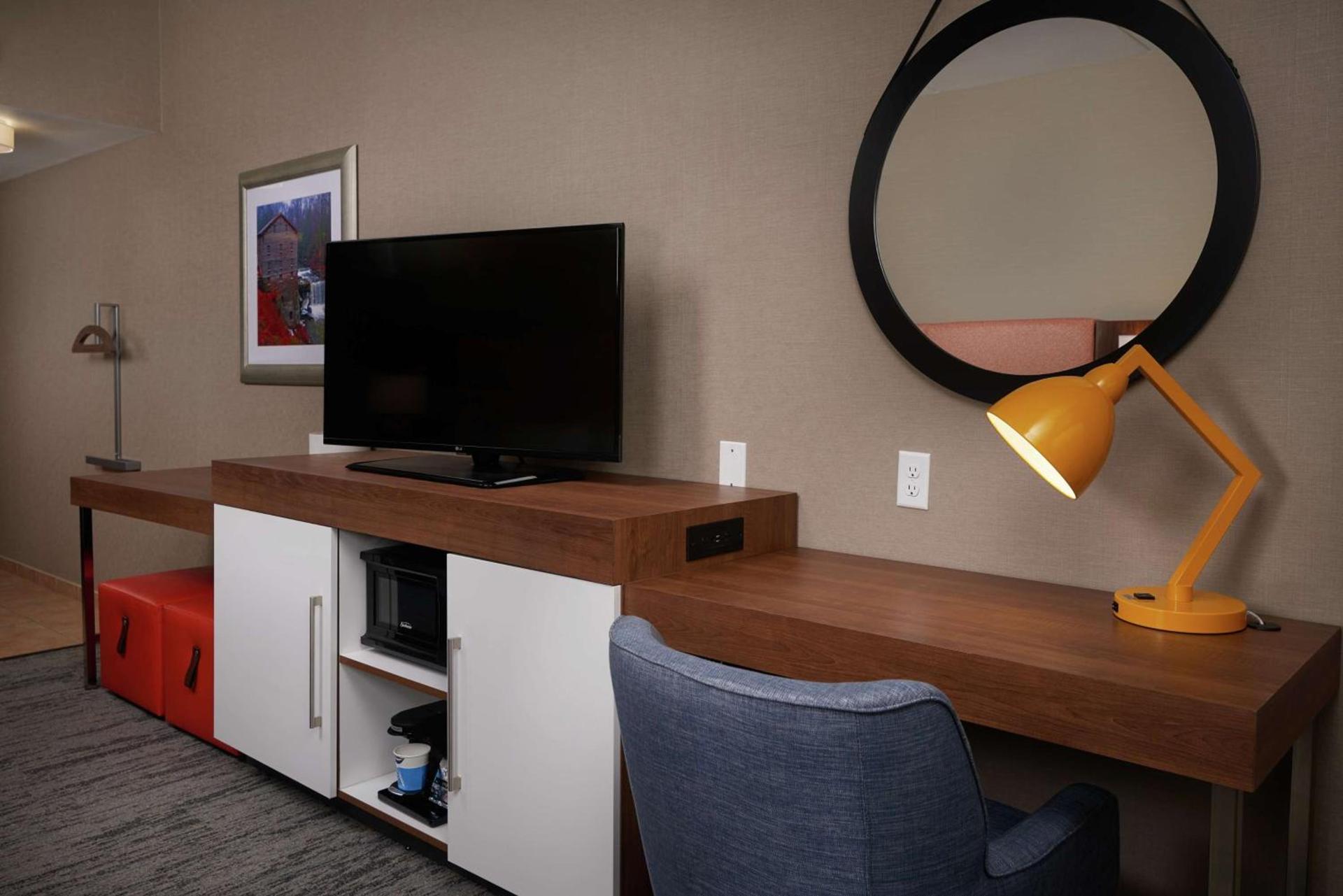 Hampton Inn by Hilton Youngstown-West I-80 photo 20