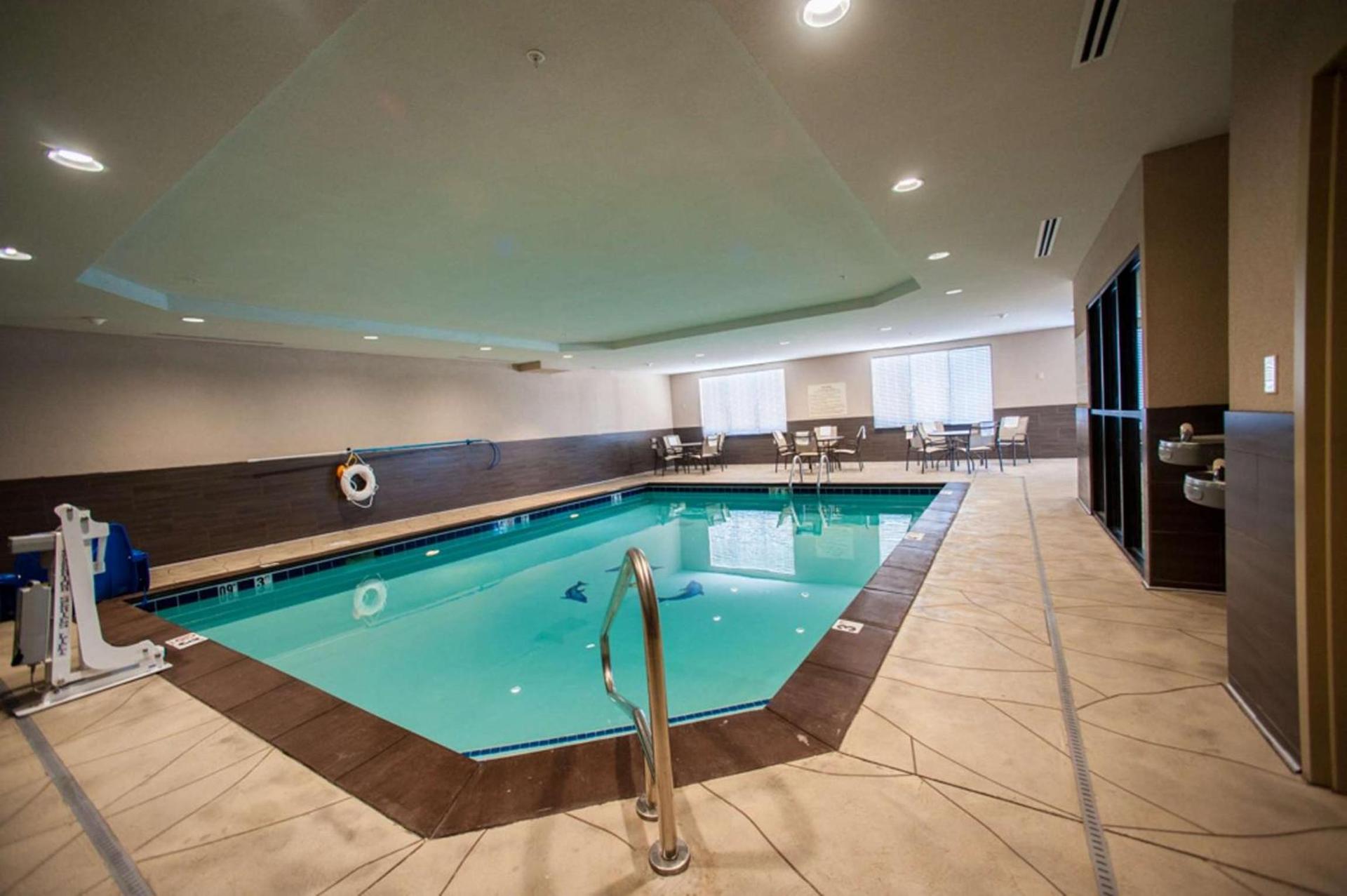Hampton Inn by Hilton Fort Morgan photo 5