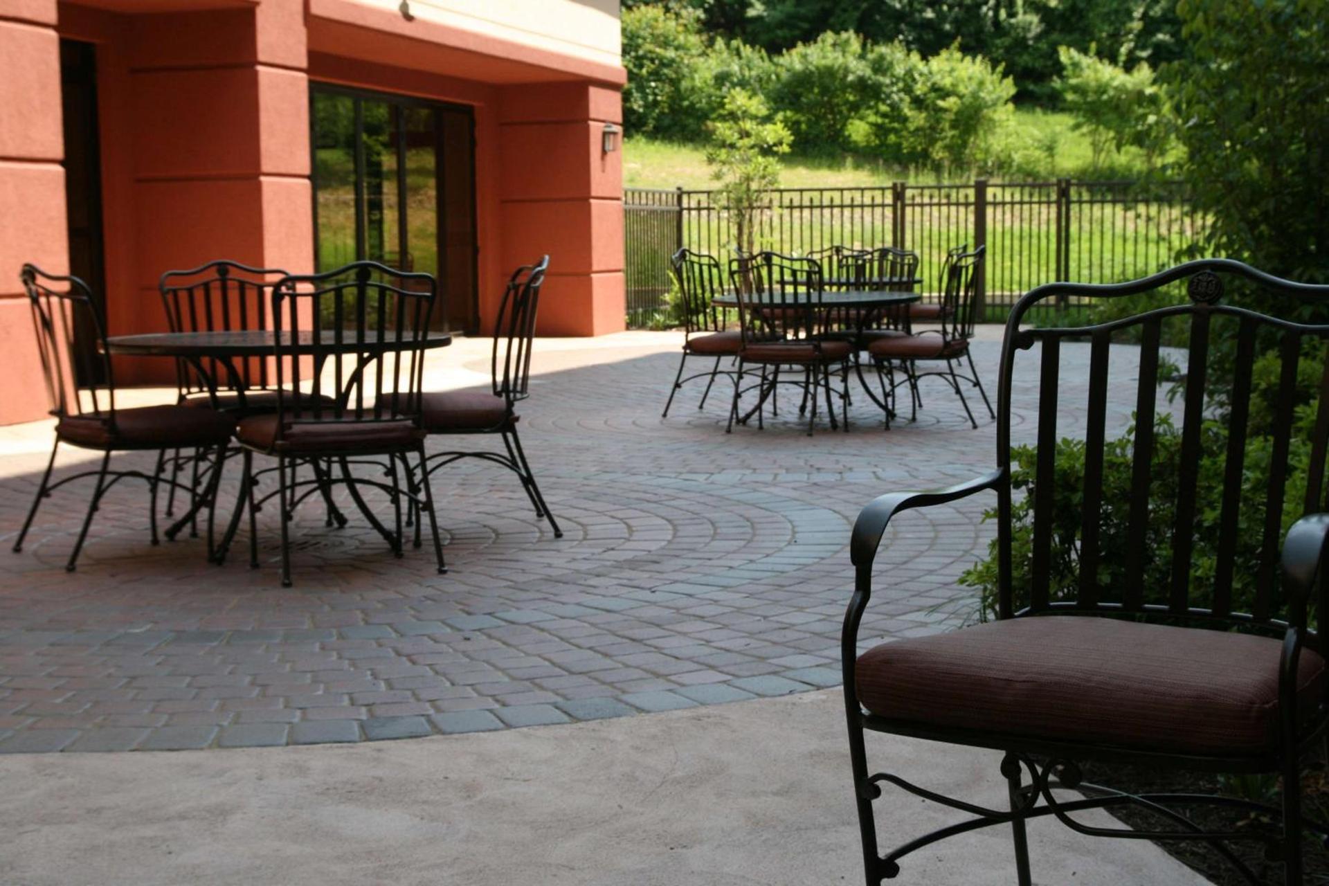 Hampton Inn & Suites Wilder photo 2