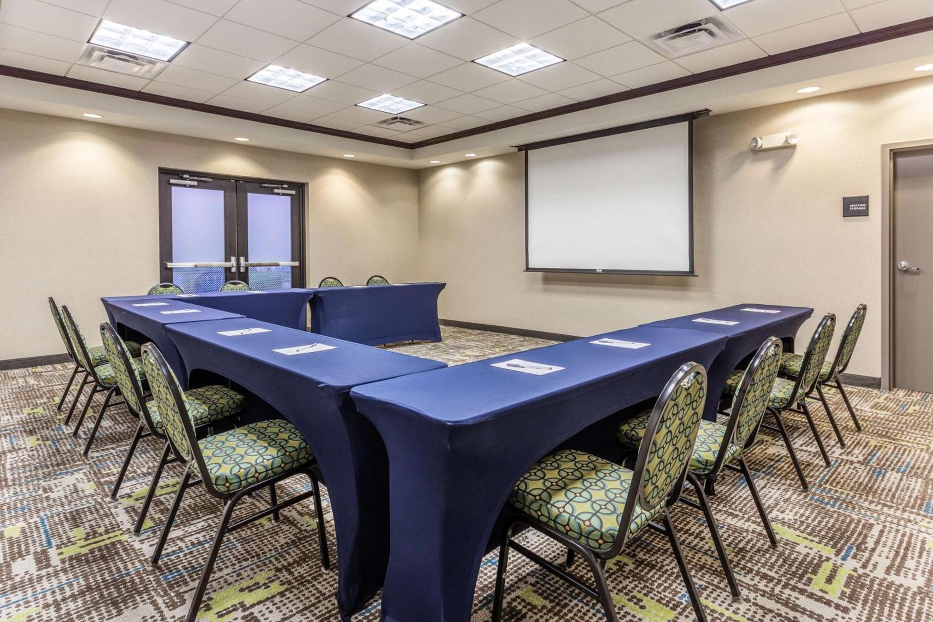Hampton Inn Minneapolis/Shakopee photo 16