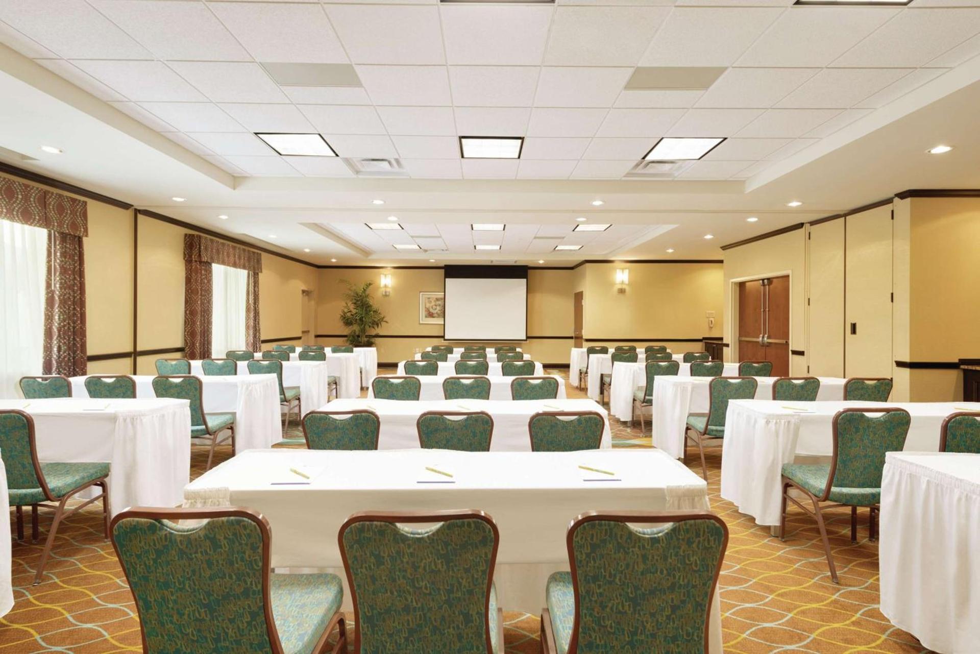 Hilton Garden Inn Warner Robins photo 11
