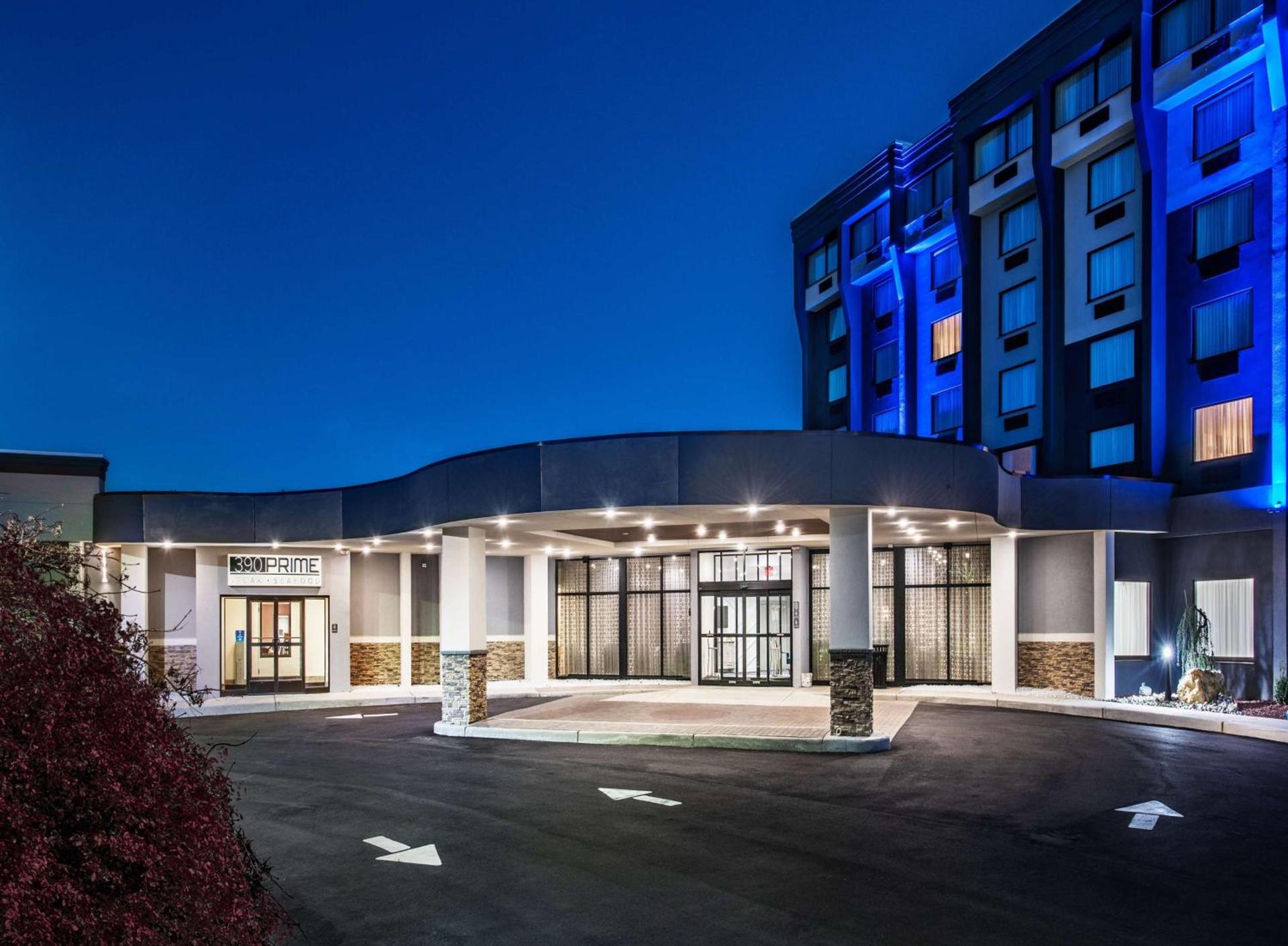 DoubleTree by Hilton Monroe Township Cranbury photo 3