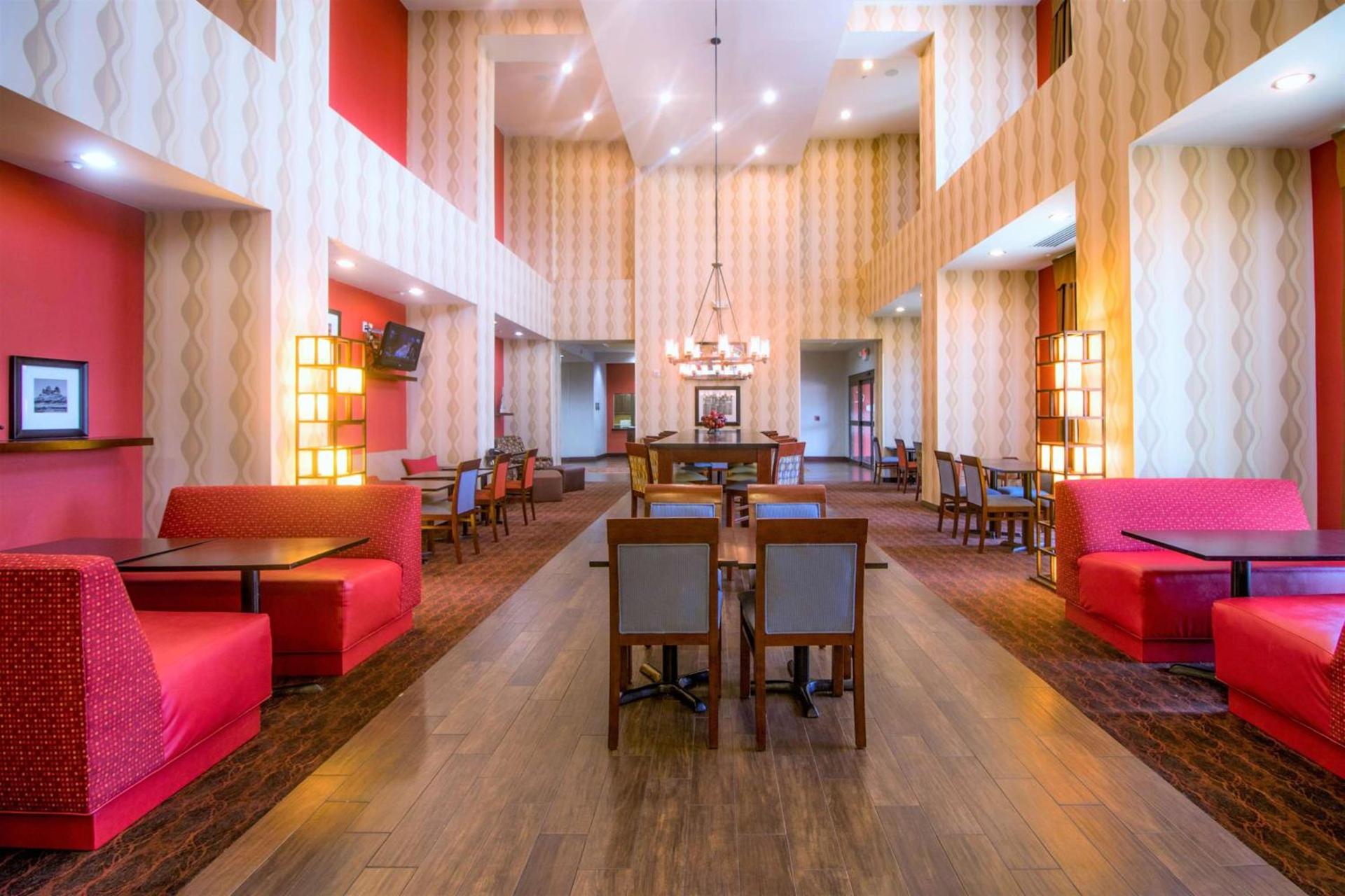 Hampton Inn & Suites Bastrop photo 5