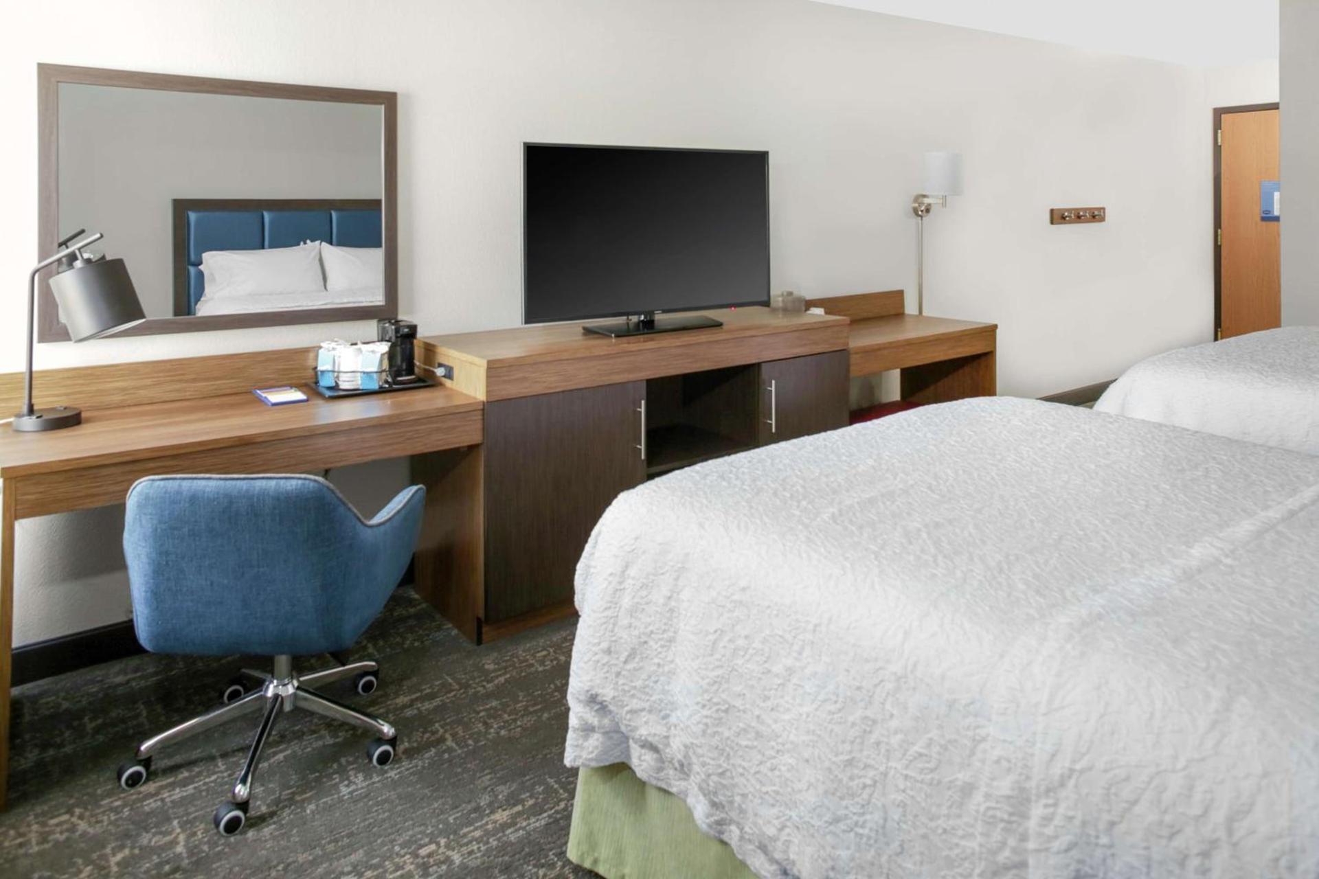 Hampton Inn Portage photo 11