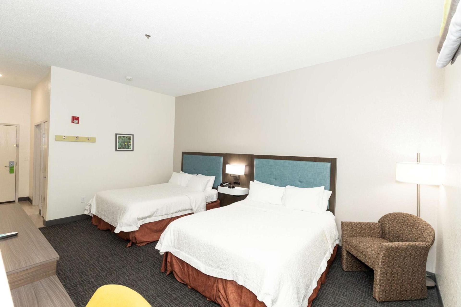 Hampton Inn Kerrville photo 9