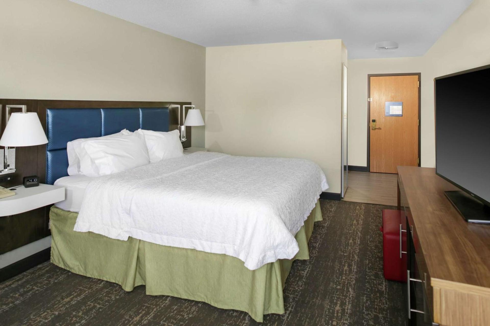 Hampton Inn Portage photo 20