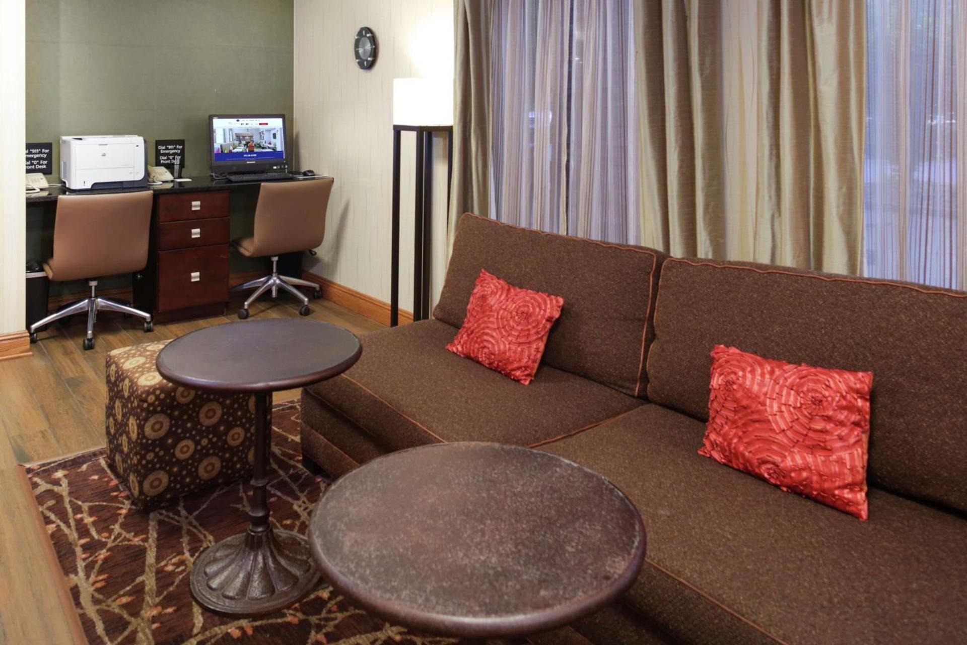 Hampton Inn Portage photo 21