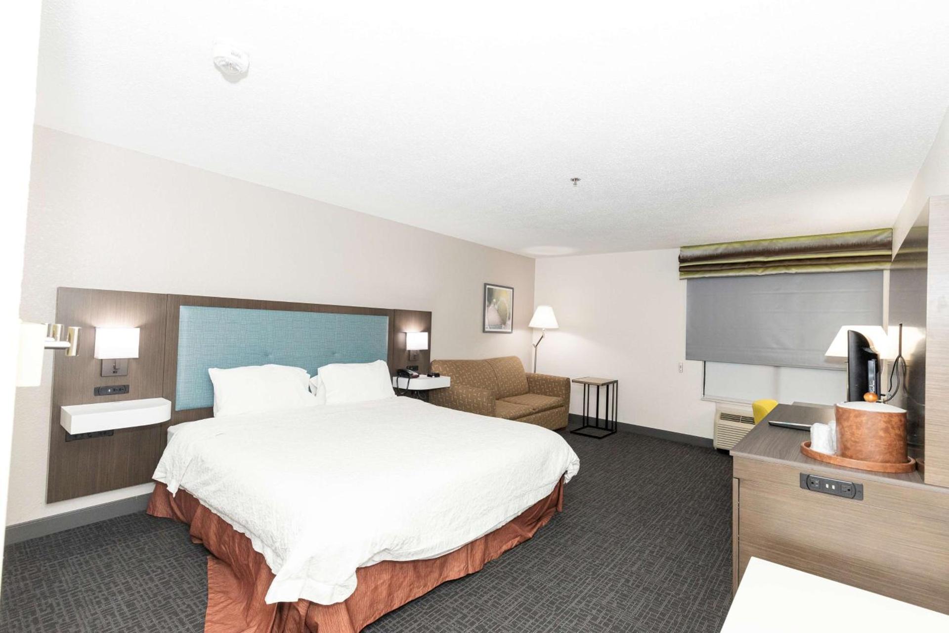 Hampton Inn Kerrville photo 19
