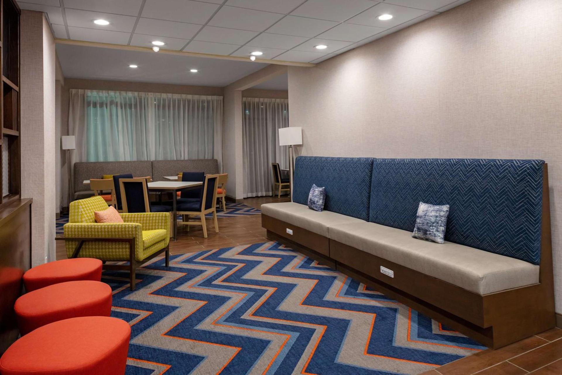 Hampton Inn Castle Rock photo 6