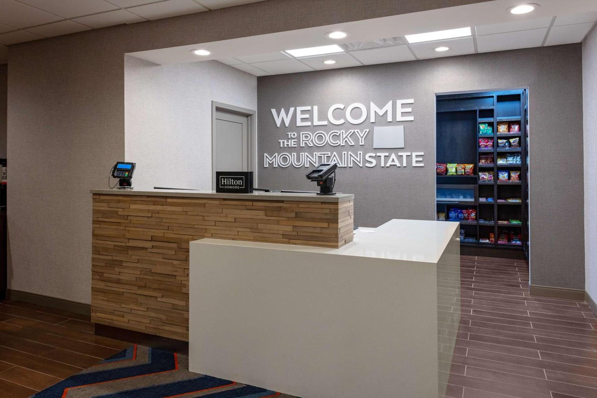 Hampton Inn Castle Rock photo 7