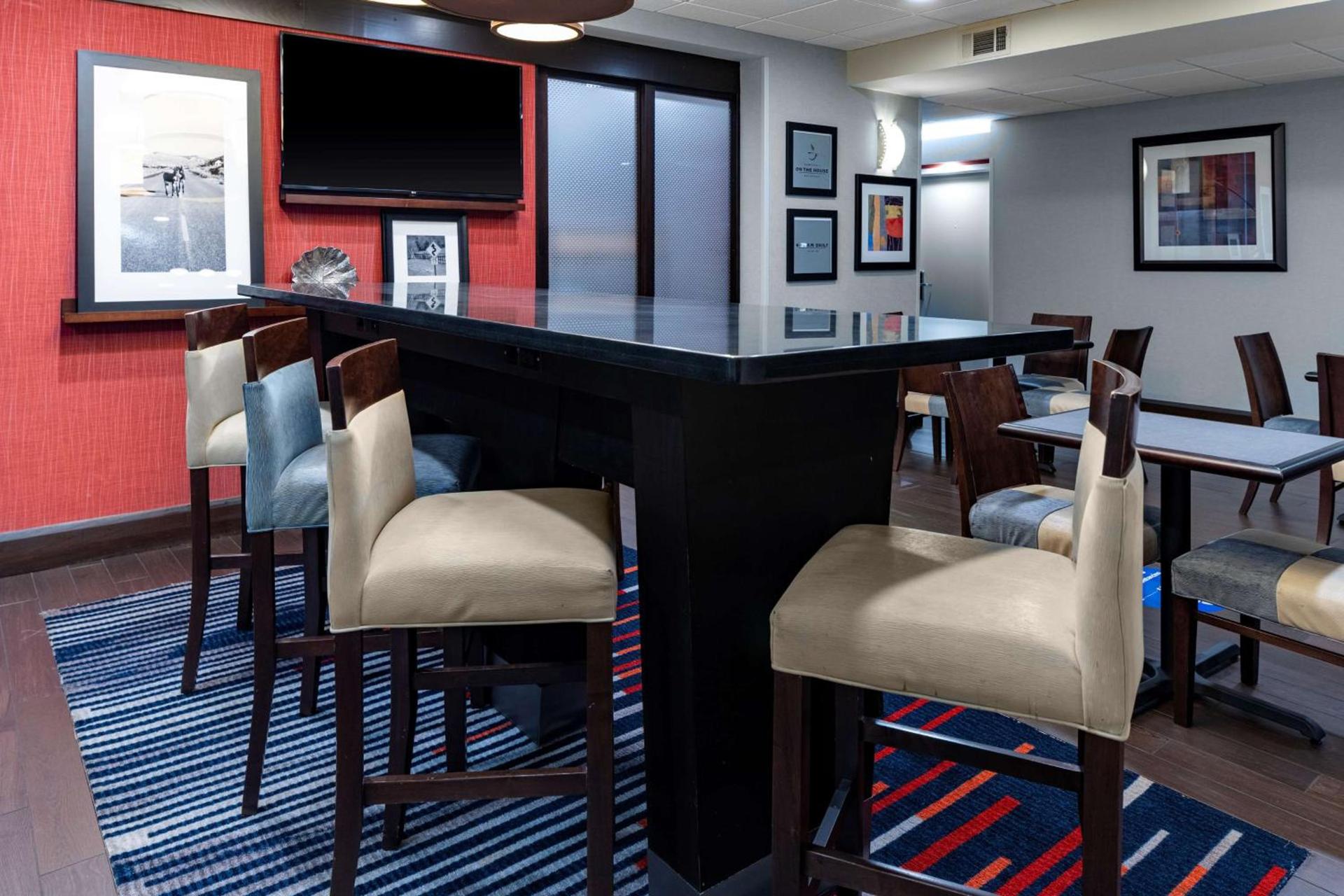 Hampton Inn Columbia photo 4