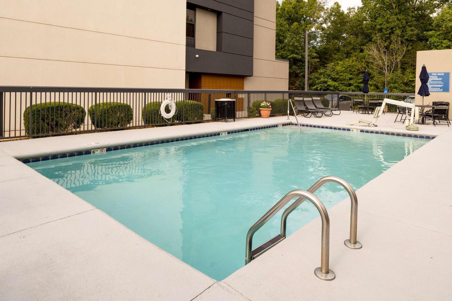 Hampton Inn Columbia photo 6