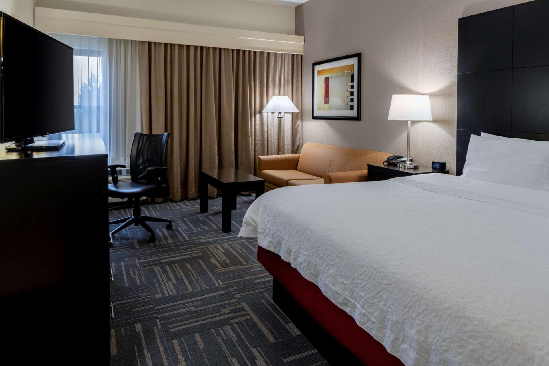 Hampton Inn Columbia photo 14